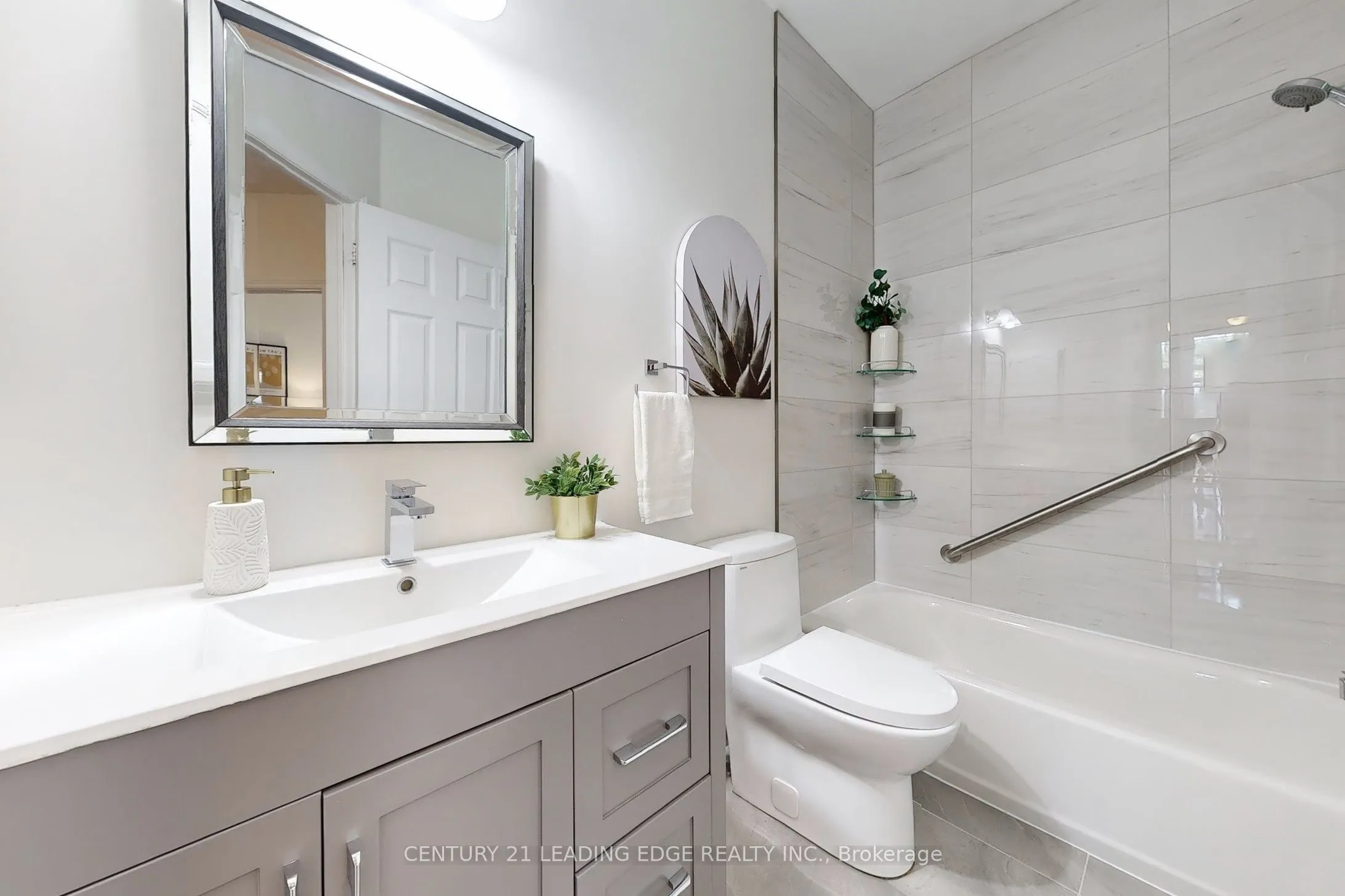 320 Waterbury Crescent