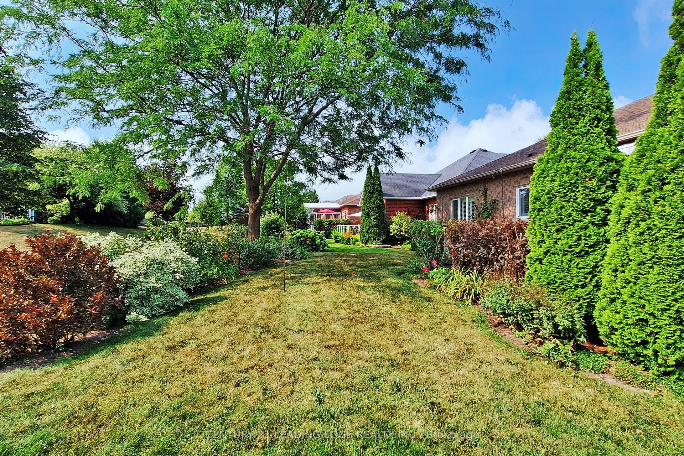320 Waterbury Crescent
