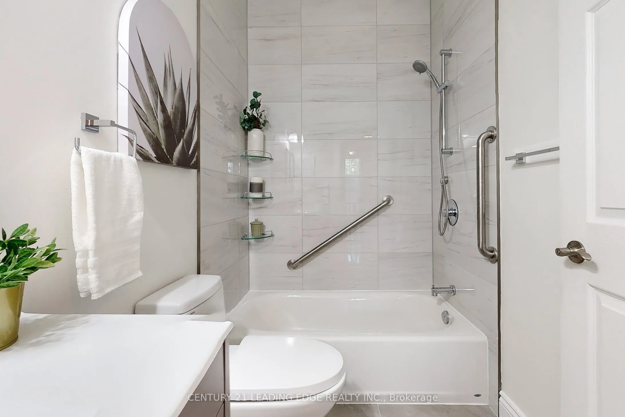 320 Waterbury Crescent