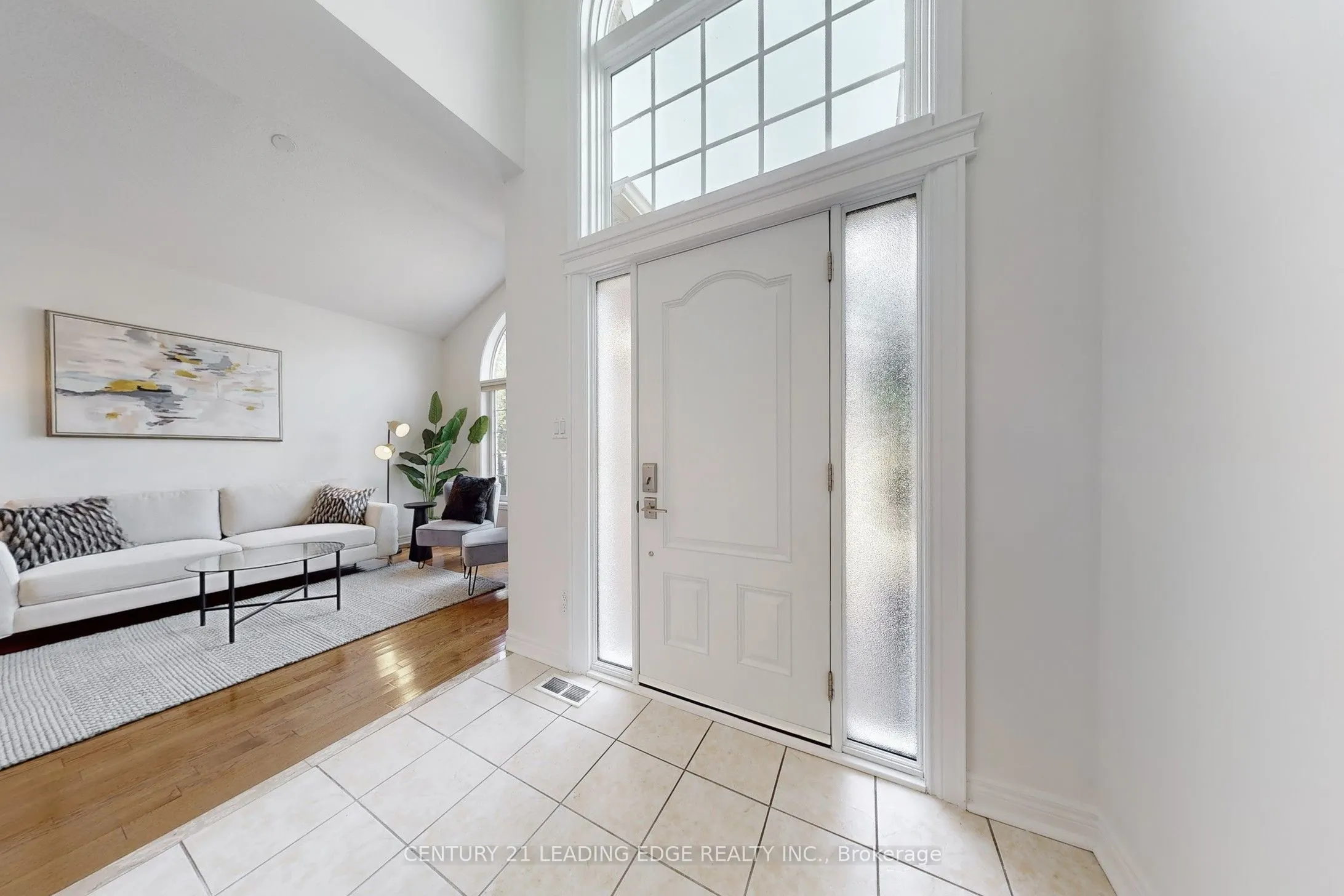 320 Waterbury Crescent