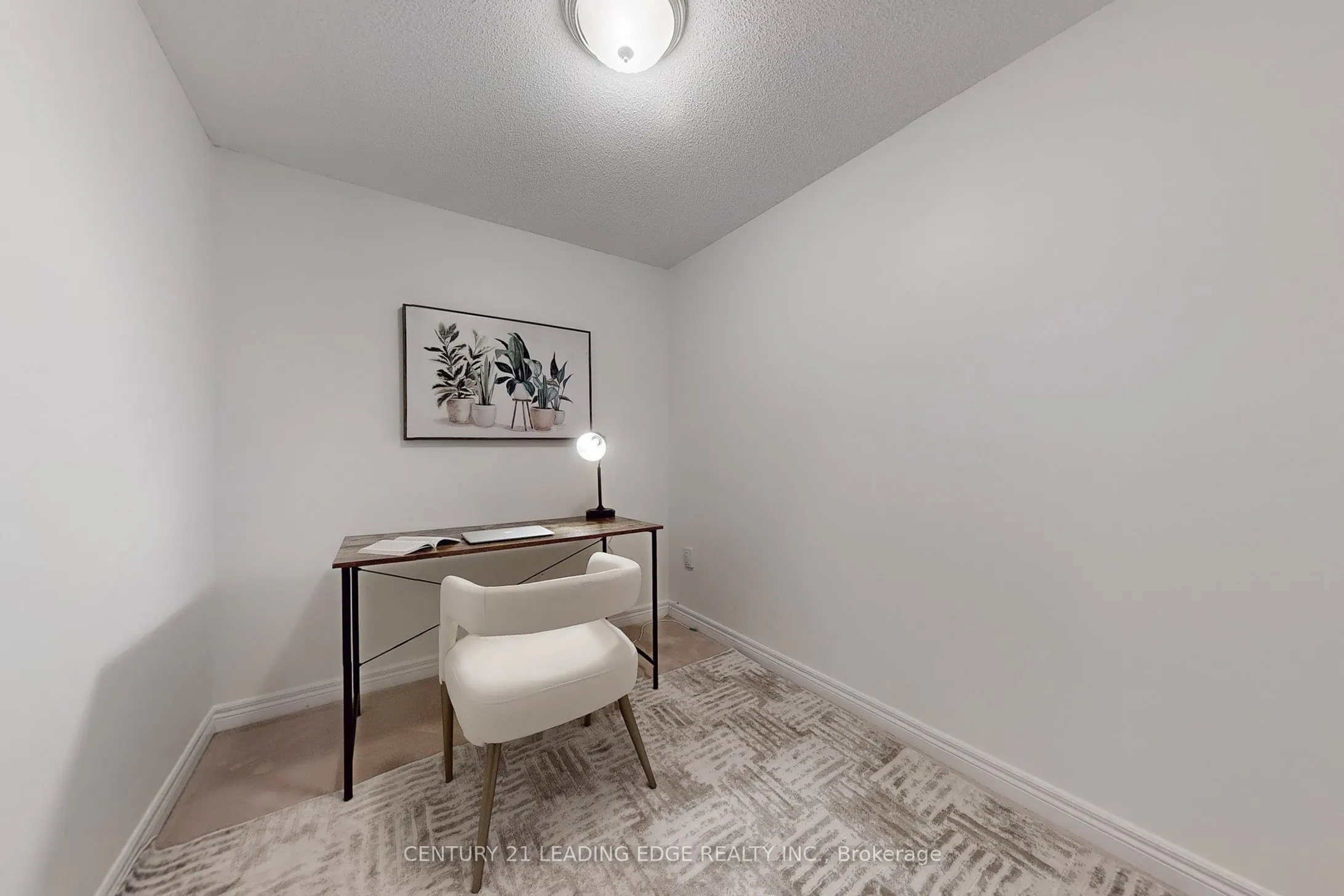 320 Waterbury Crescent