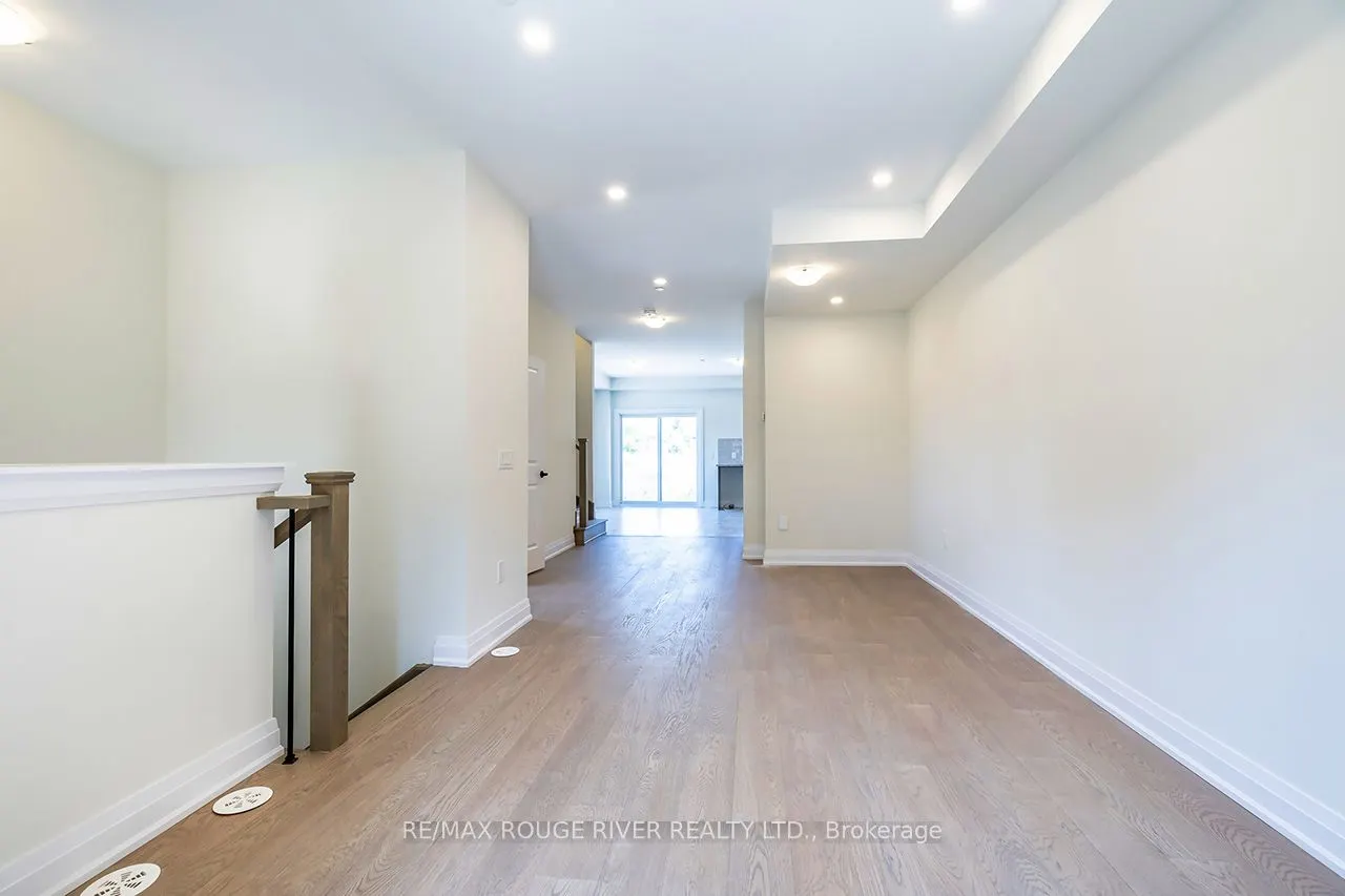 10 Marret Lane