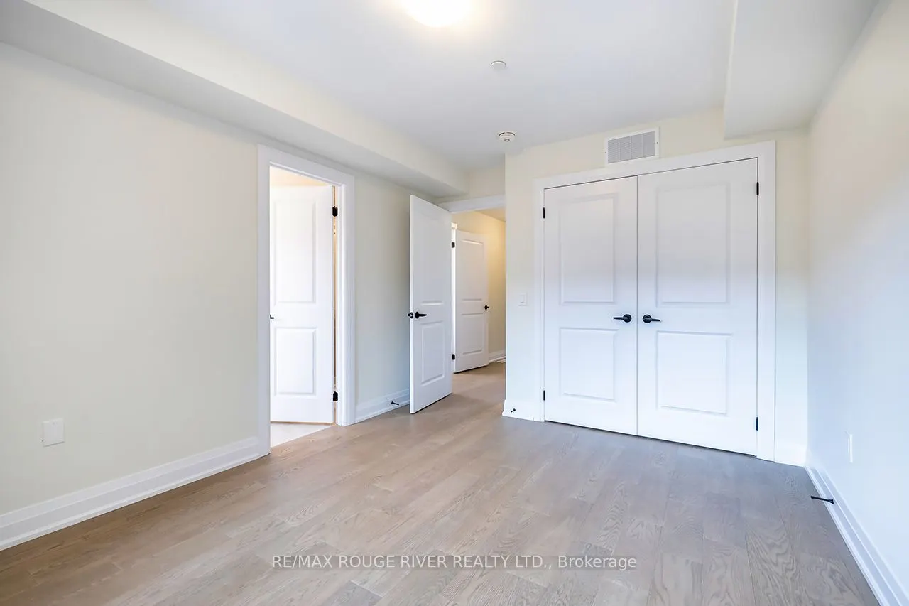 10 Marret Lane