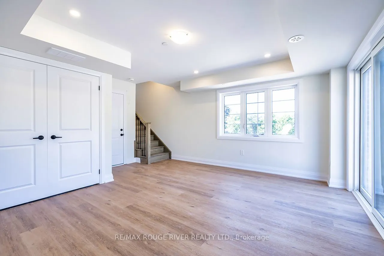 10 Marret Lane