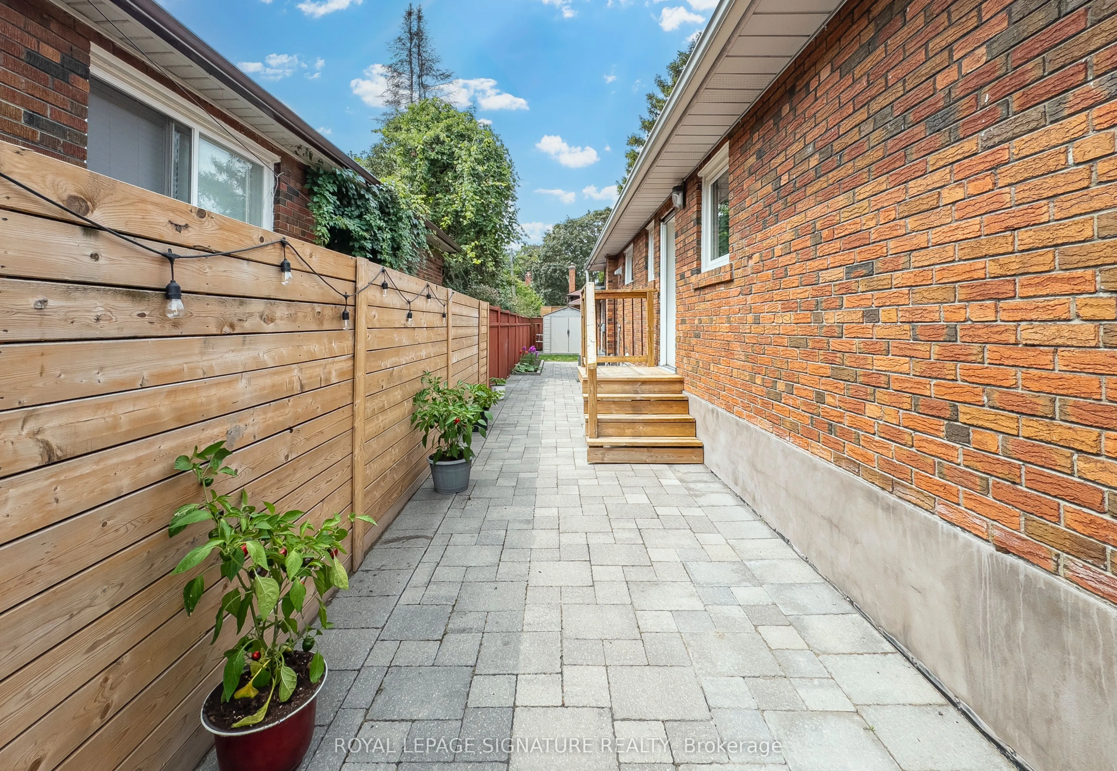 52 Ivorwood Crescent