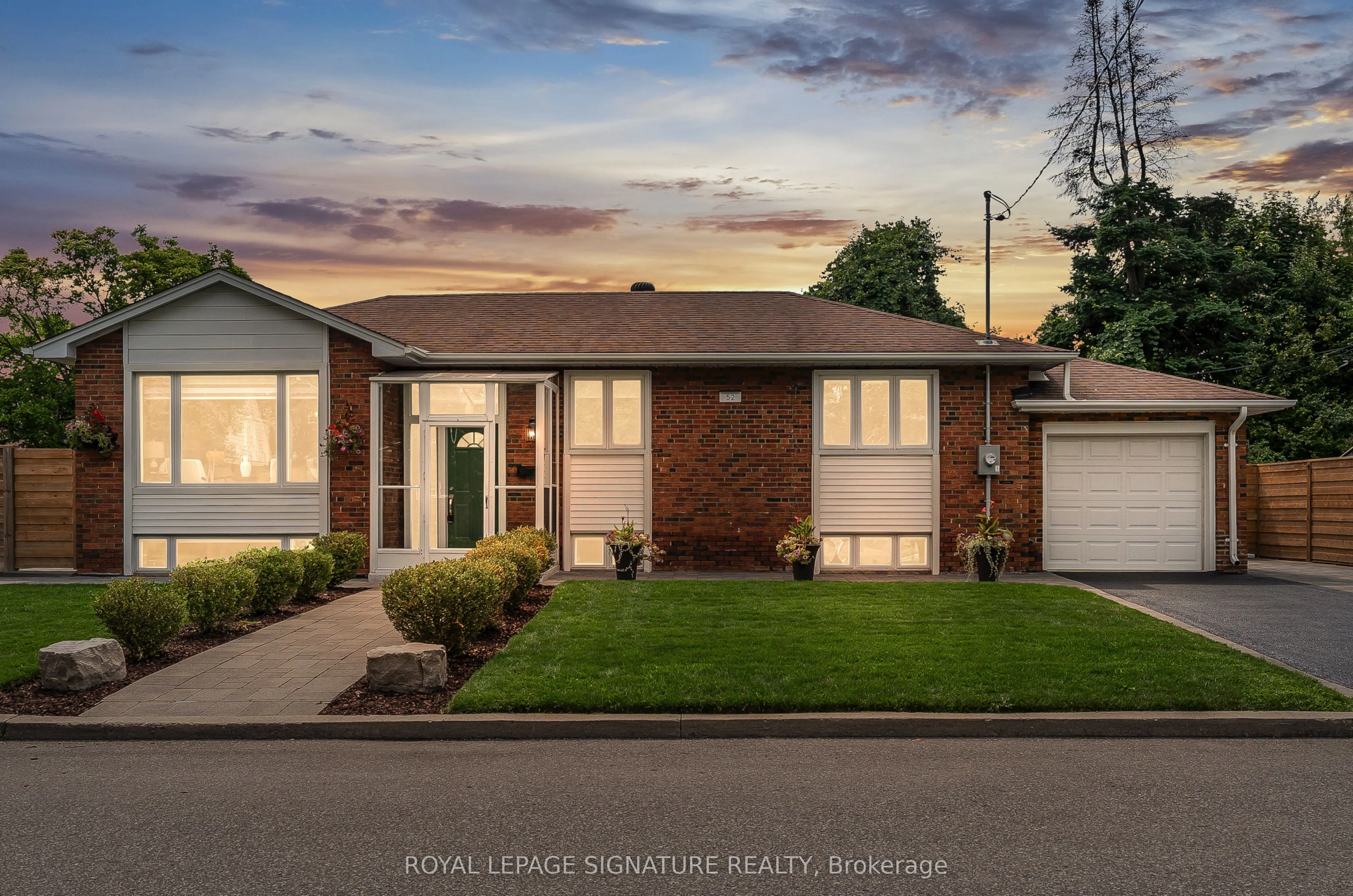52 Ivorwood Crescent