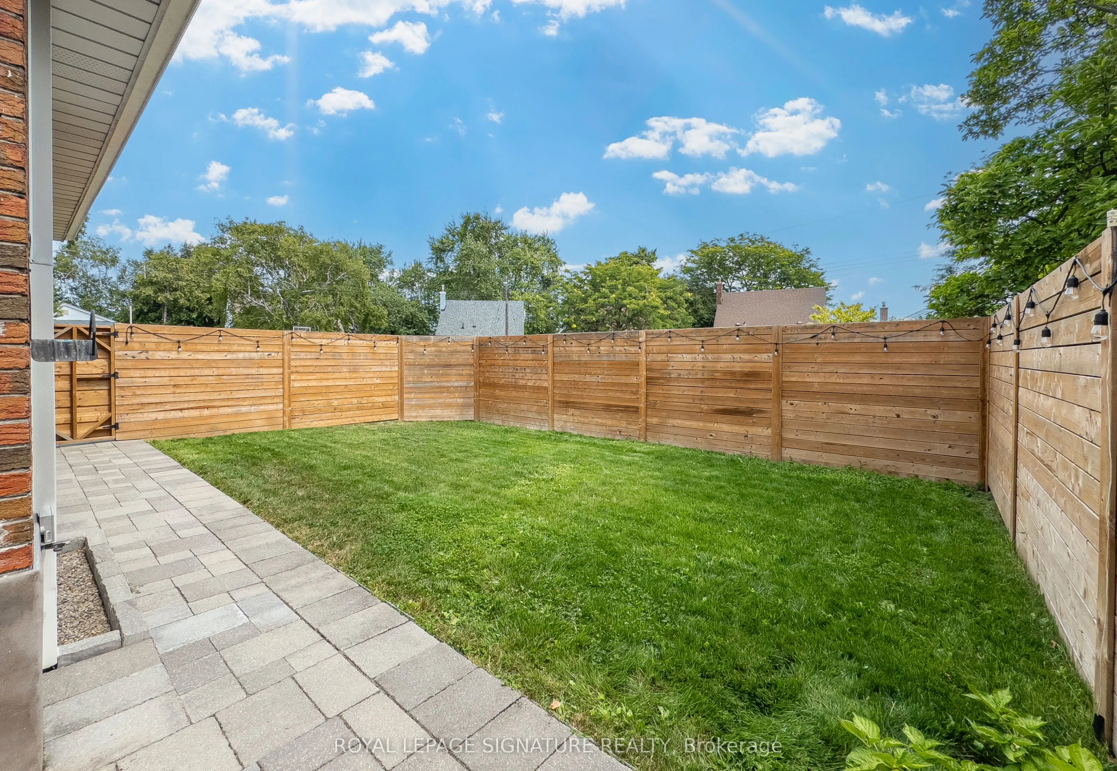 52 Ivorwood Crescent