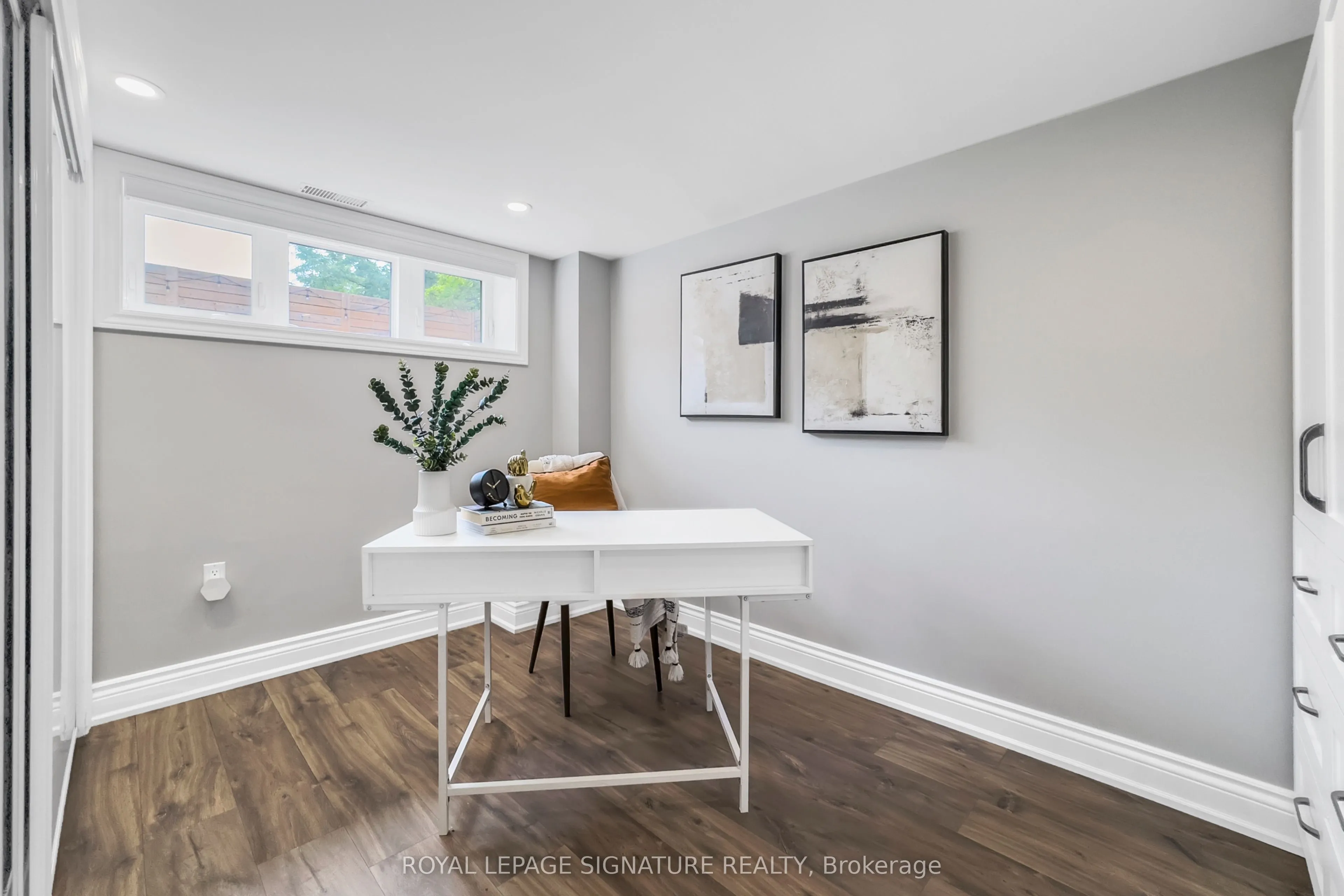 52 Ivorwood Crescent