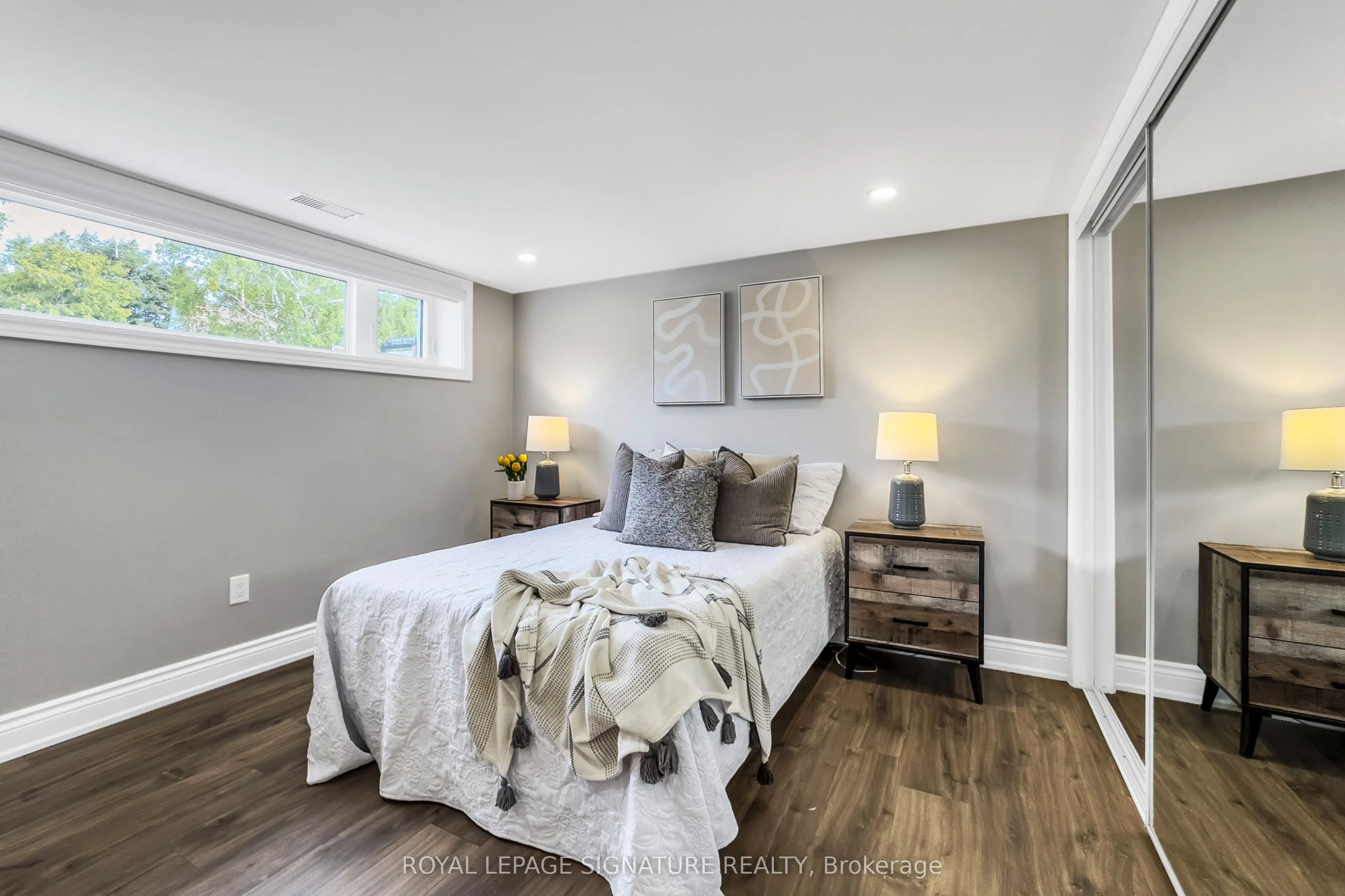52 Ivorwood Crescent