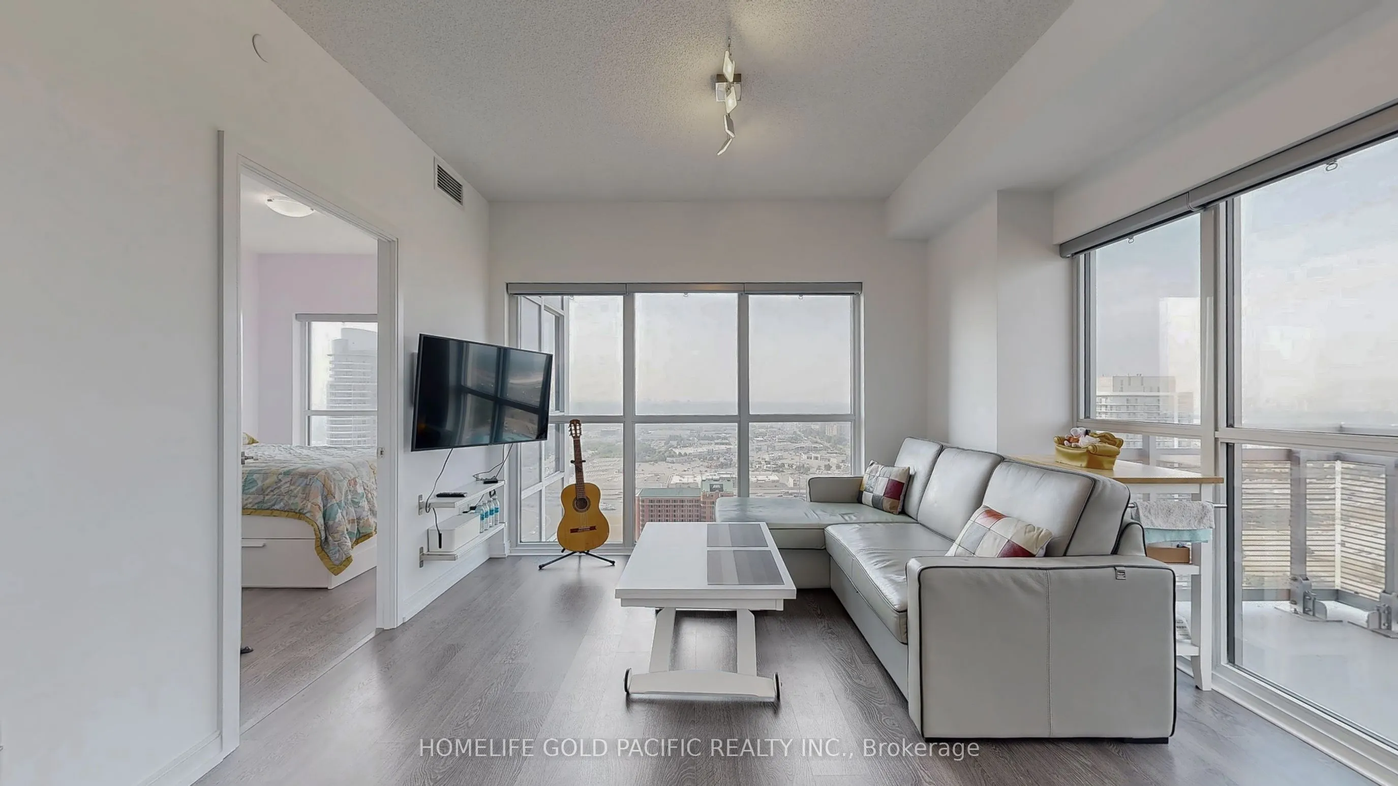 275 Village Green Square, #3423