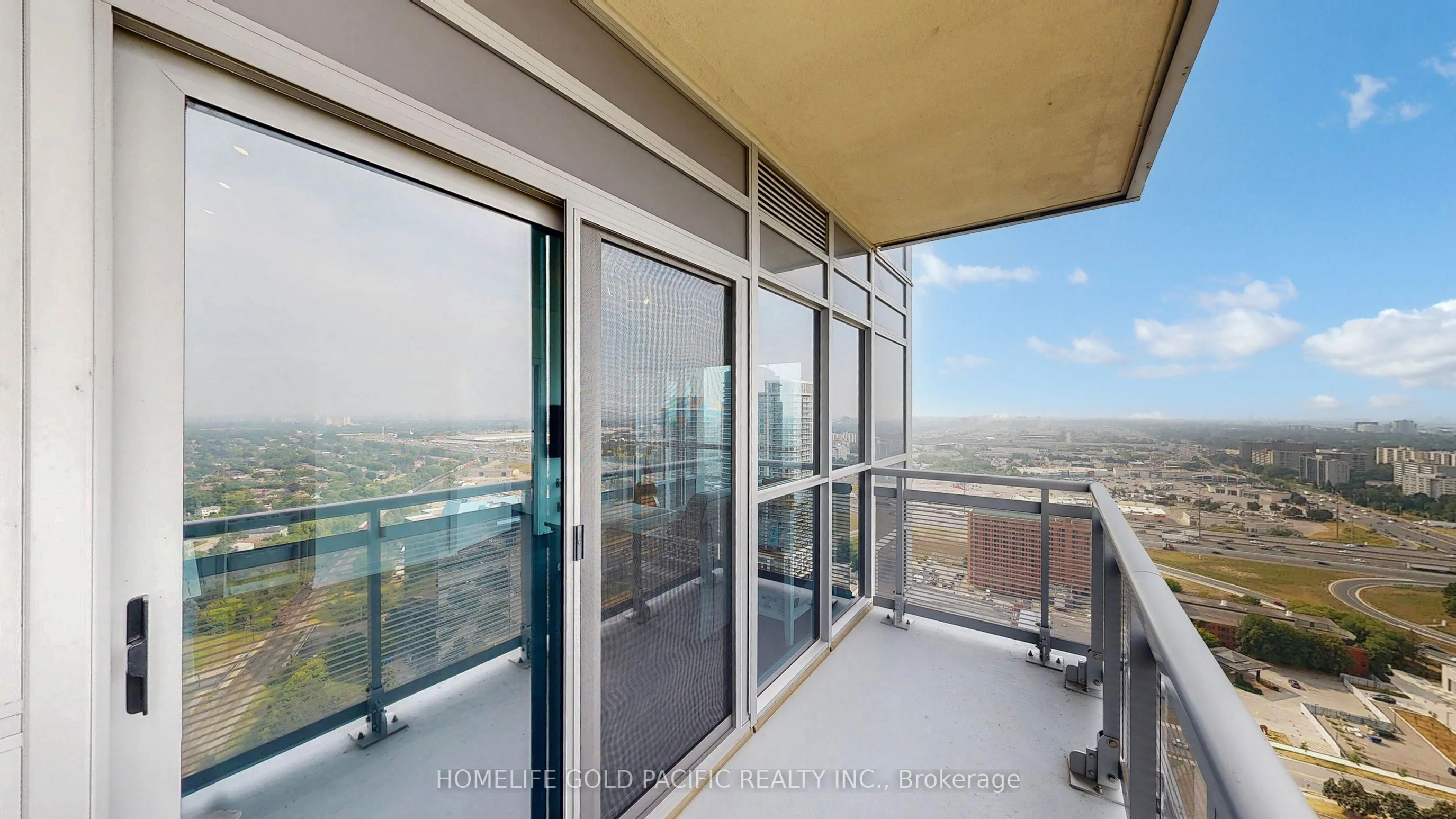 275 Village Green Square, #3423