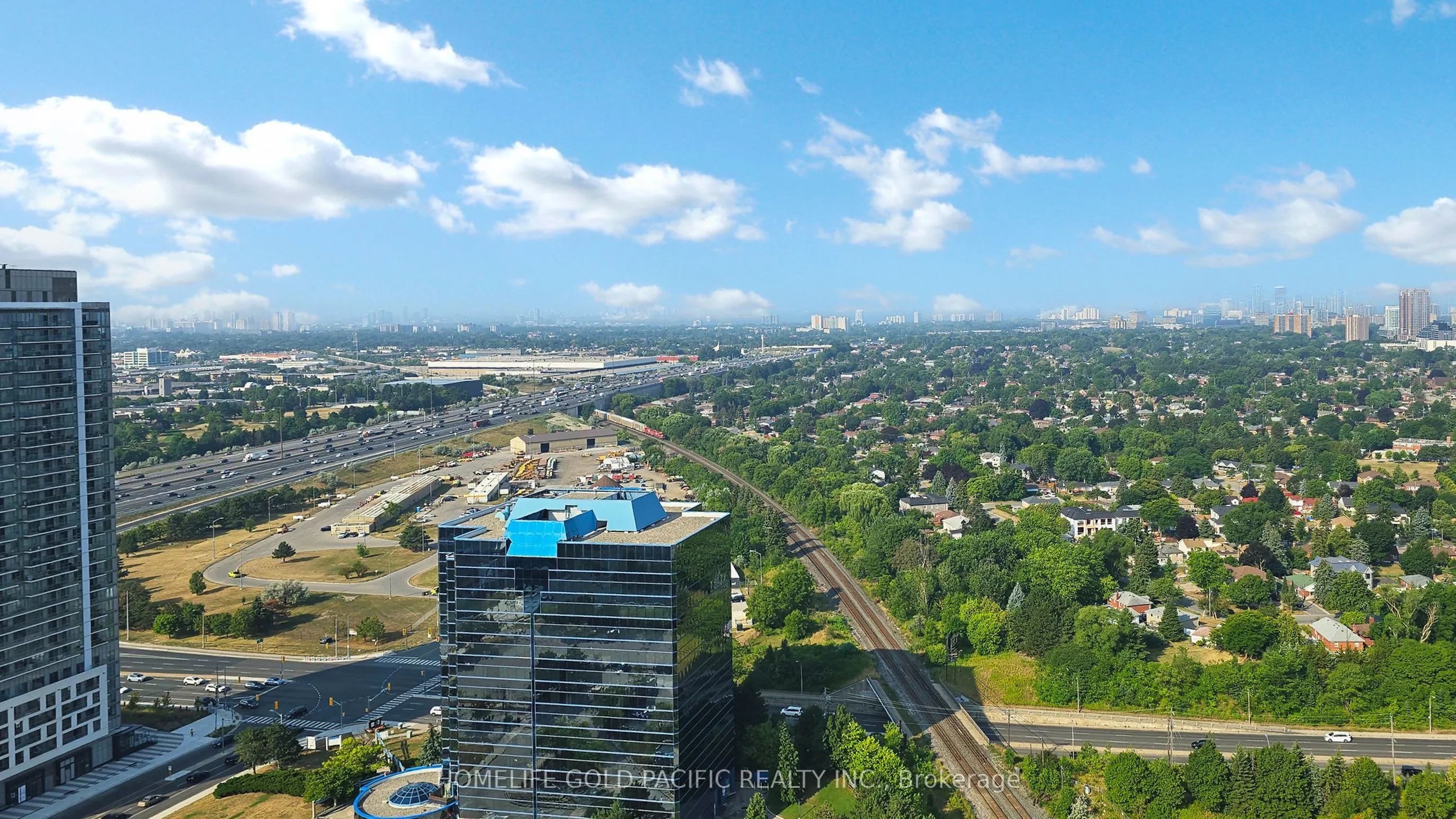 275 Village Green Square, #3423