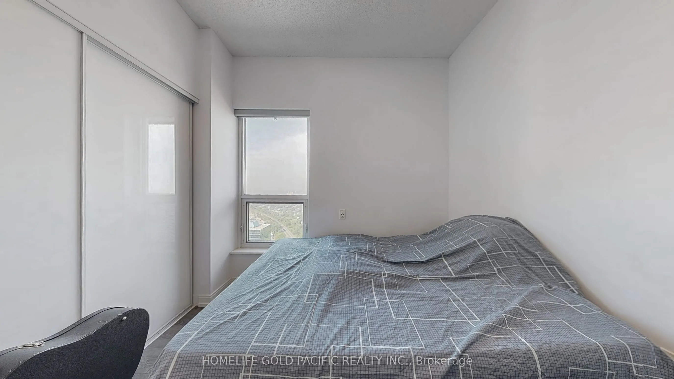 275 Village Green Square, #3423