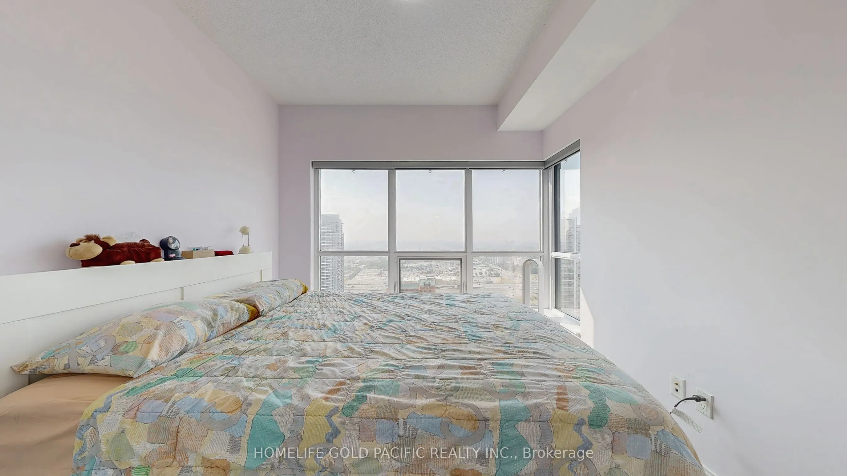 275 Village Green Square, #3423