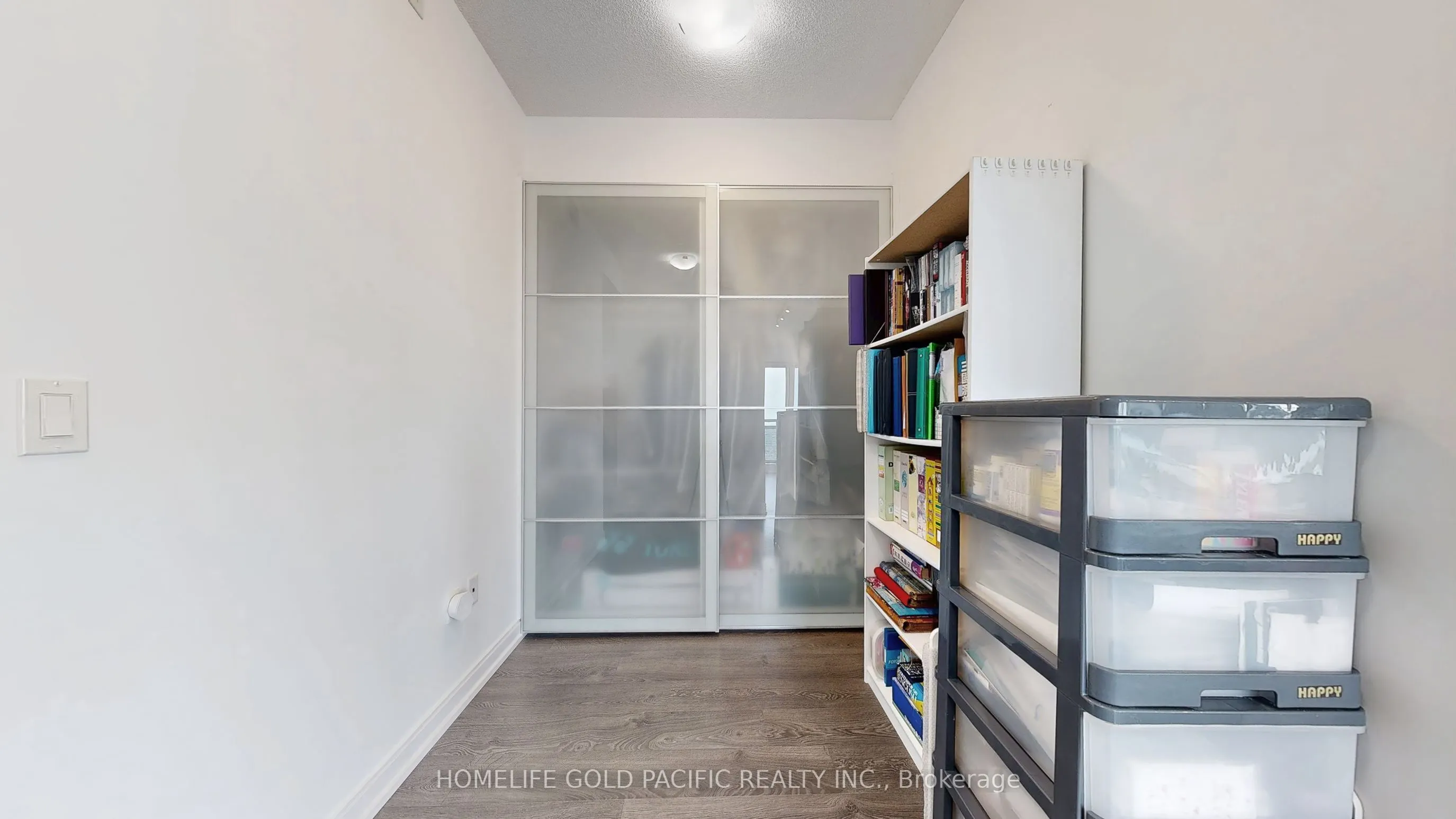275 Village Green Square, #3423