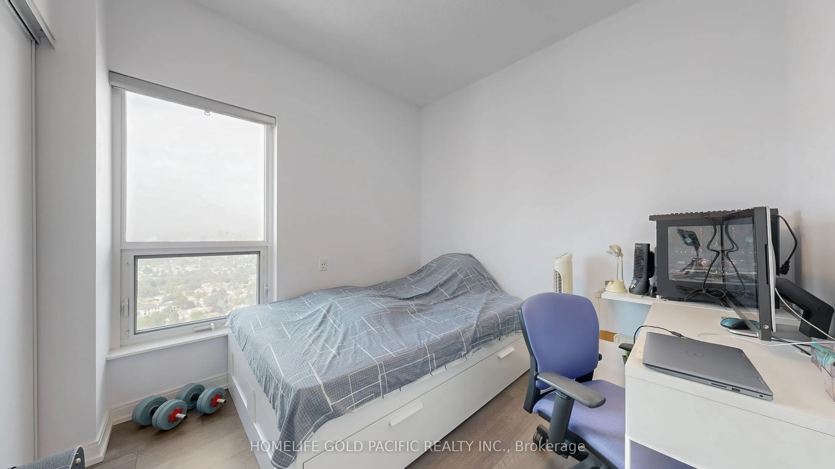 275 Village Green Square, #3423