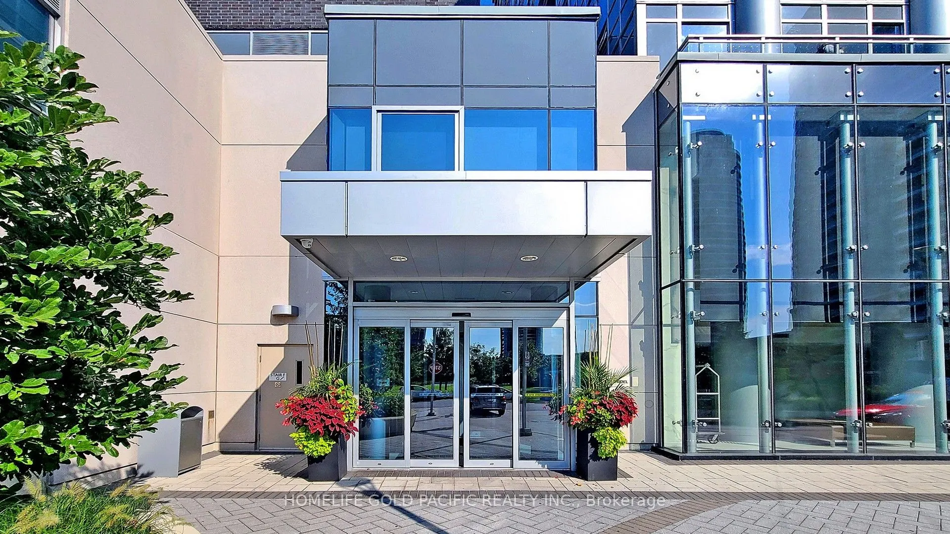 275 Village Green Square, #3423