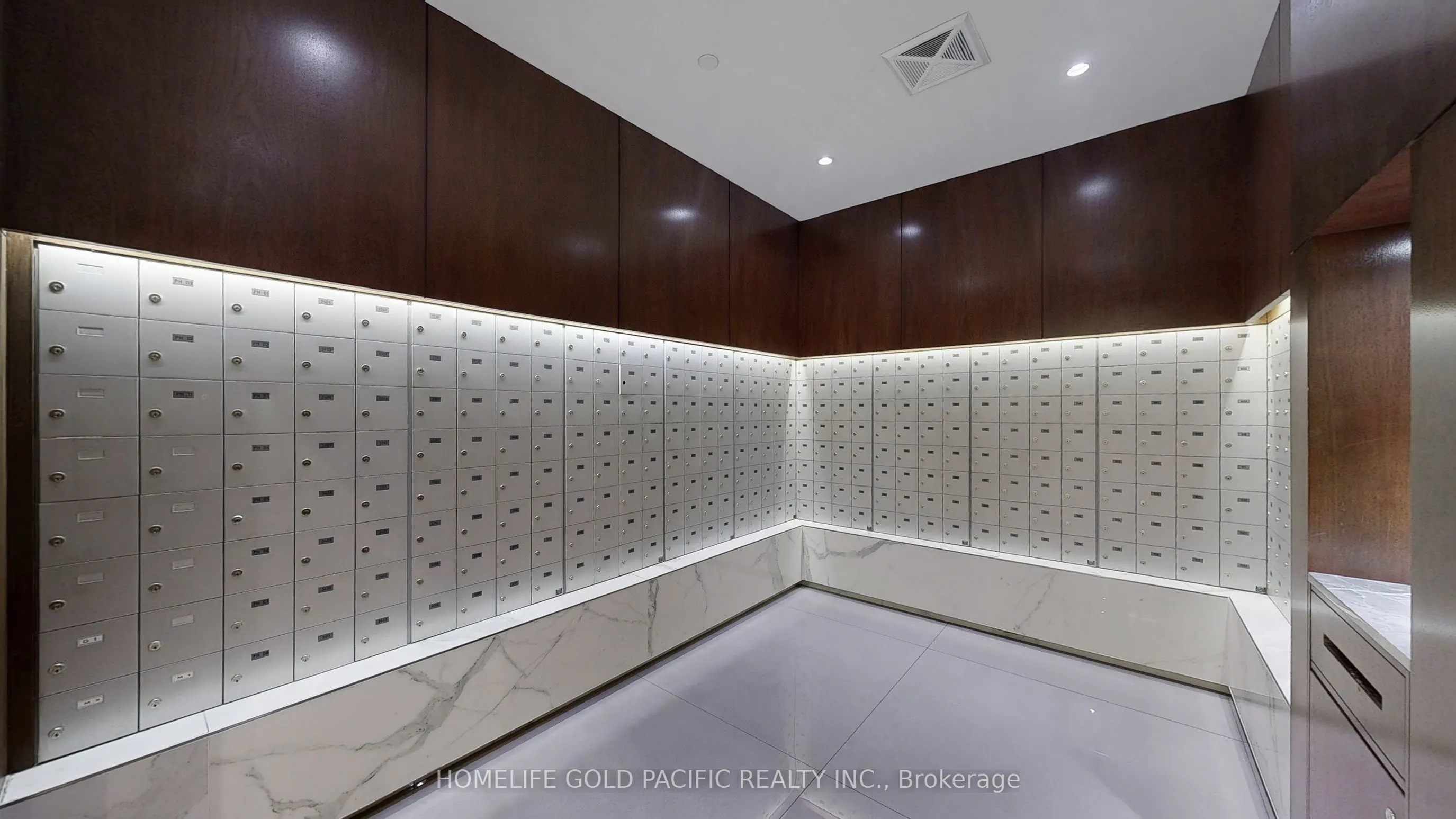 275 Village Green Square, #3423