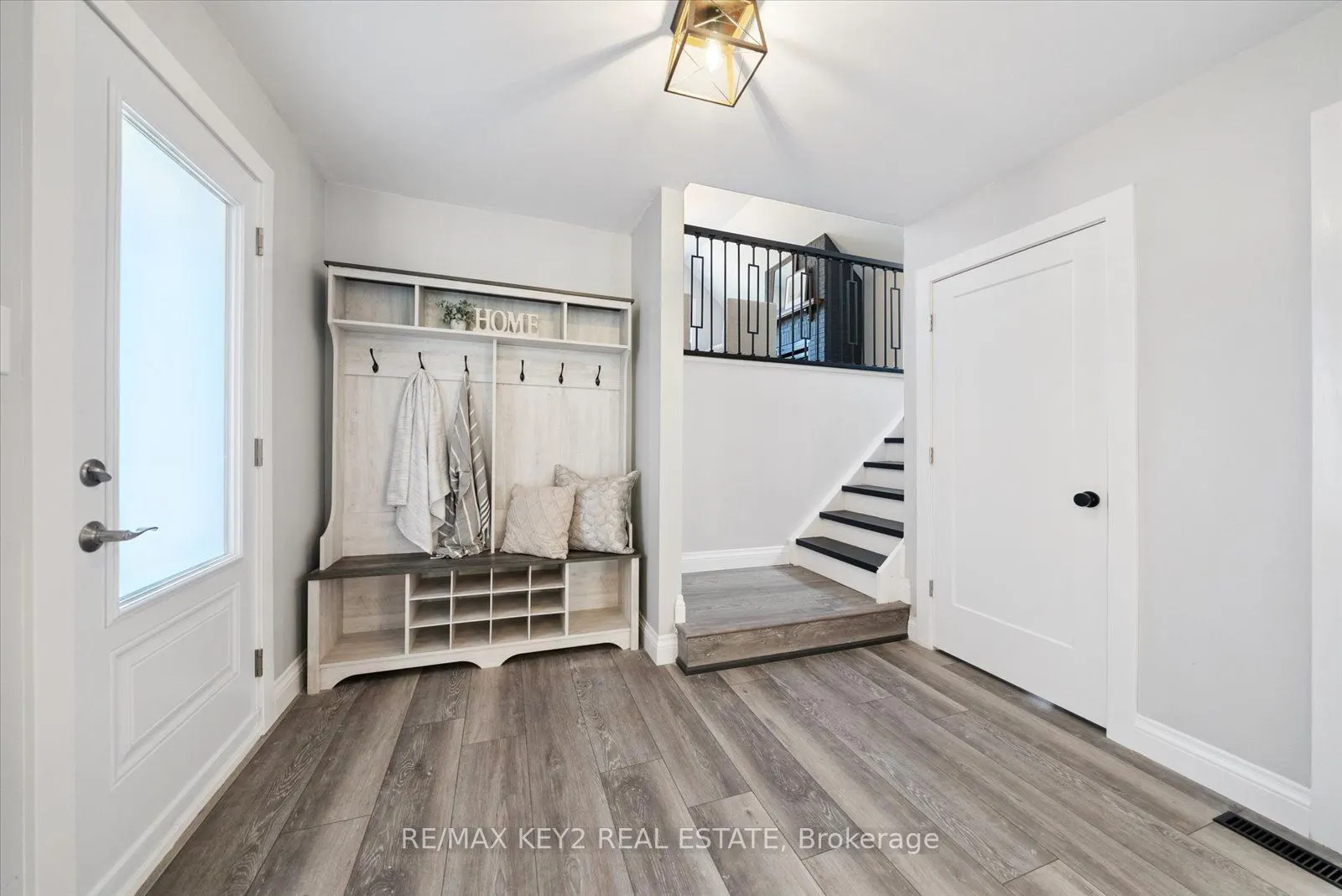 2284 Chapman Court