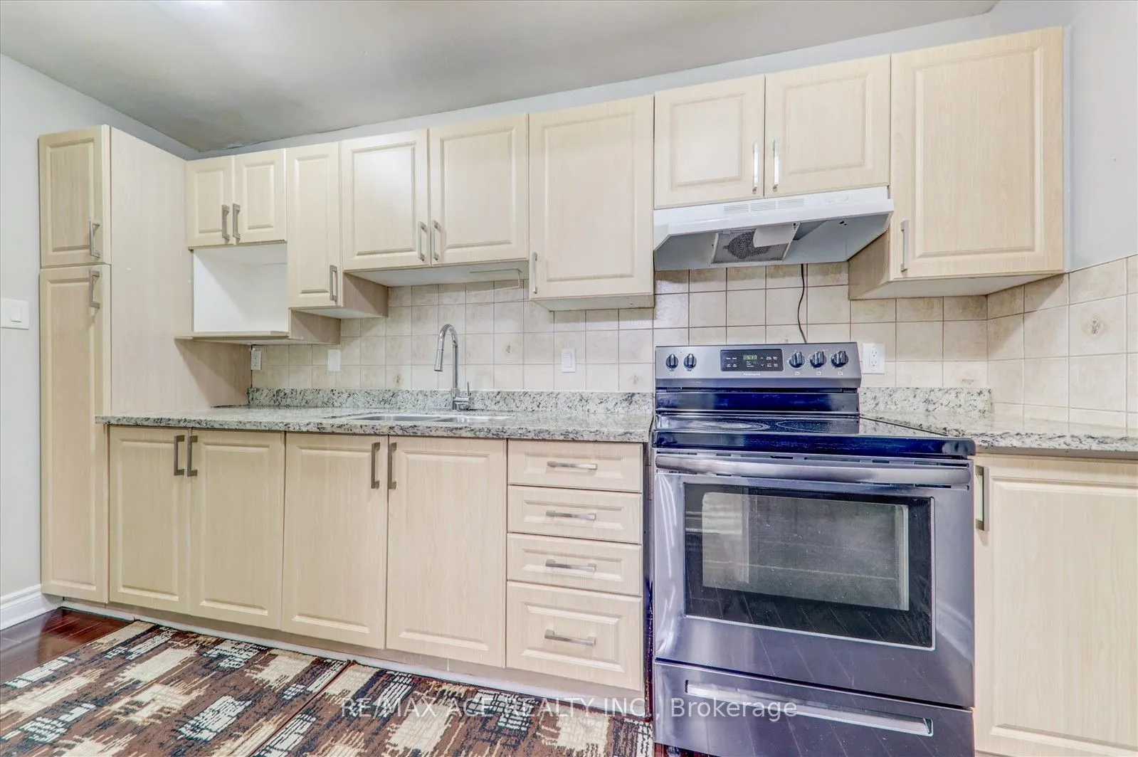100 Mornelle Court, #2033