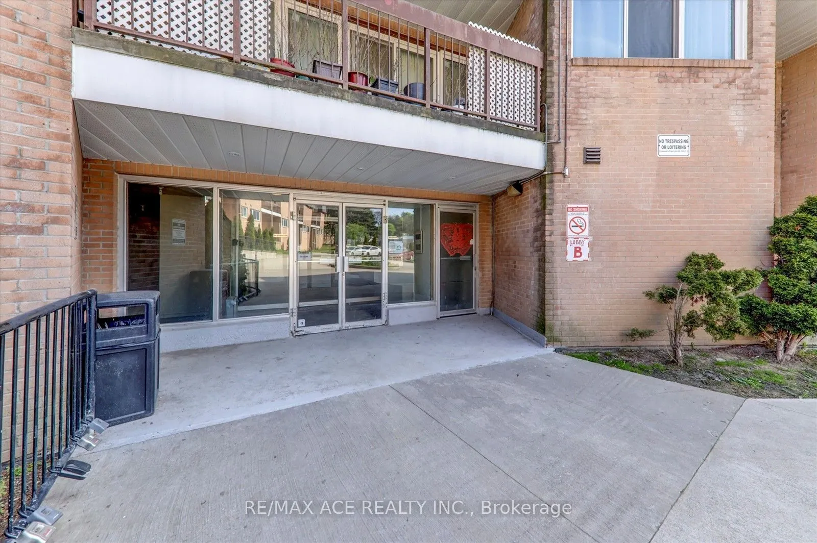 100 Mornelle Court, #2033
