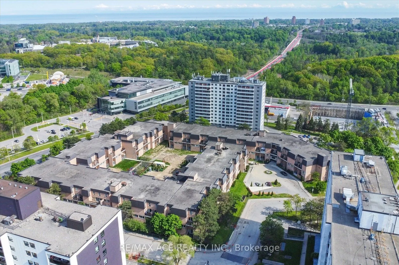 100 Mornelle Court, #2033