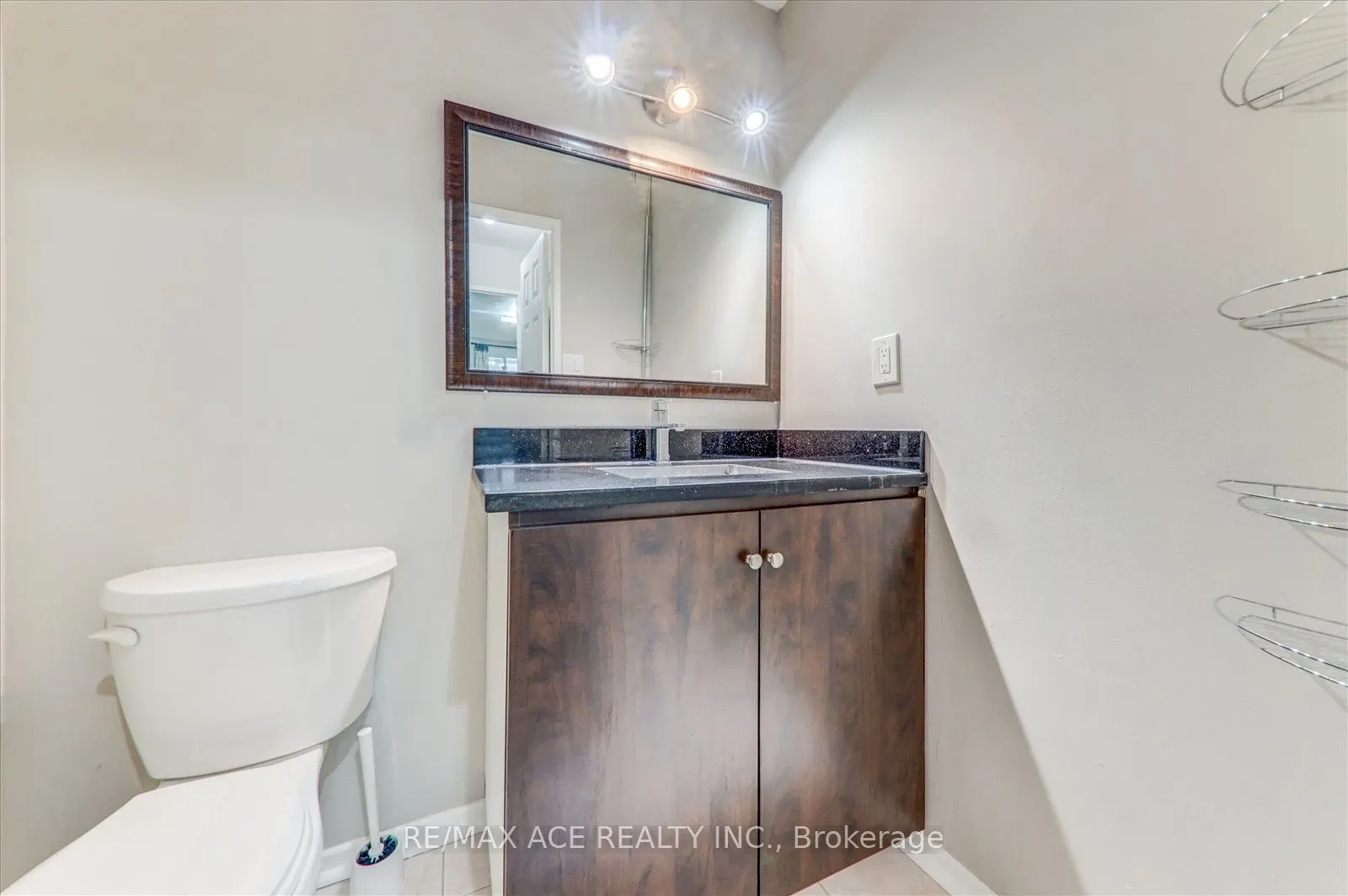 100 Mornelle Court, #2033