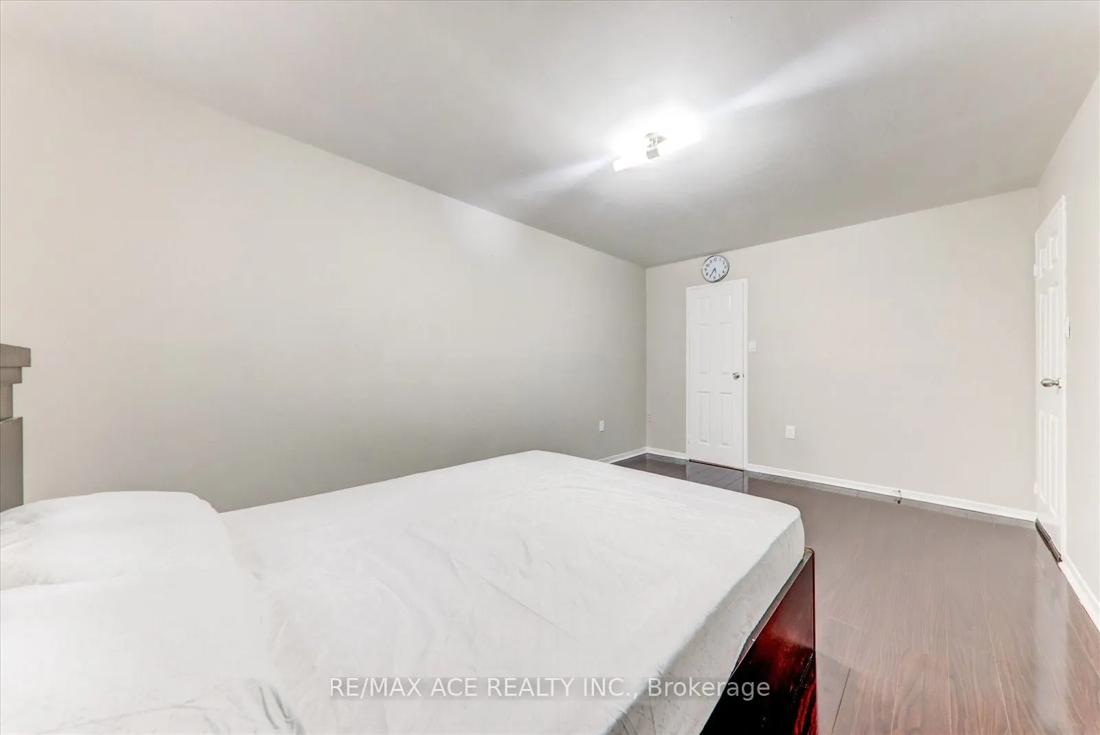 100 Mornelle Court, #2033