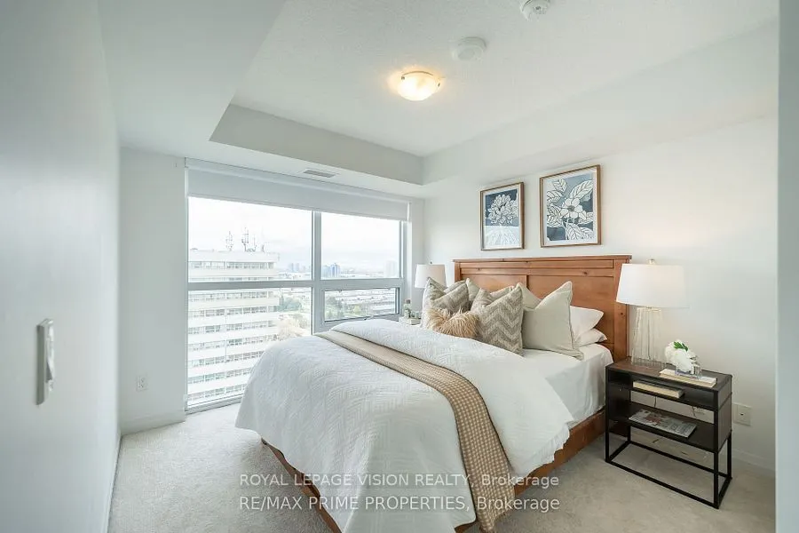 30 Meadowglen Place, #1904
