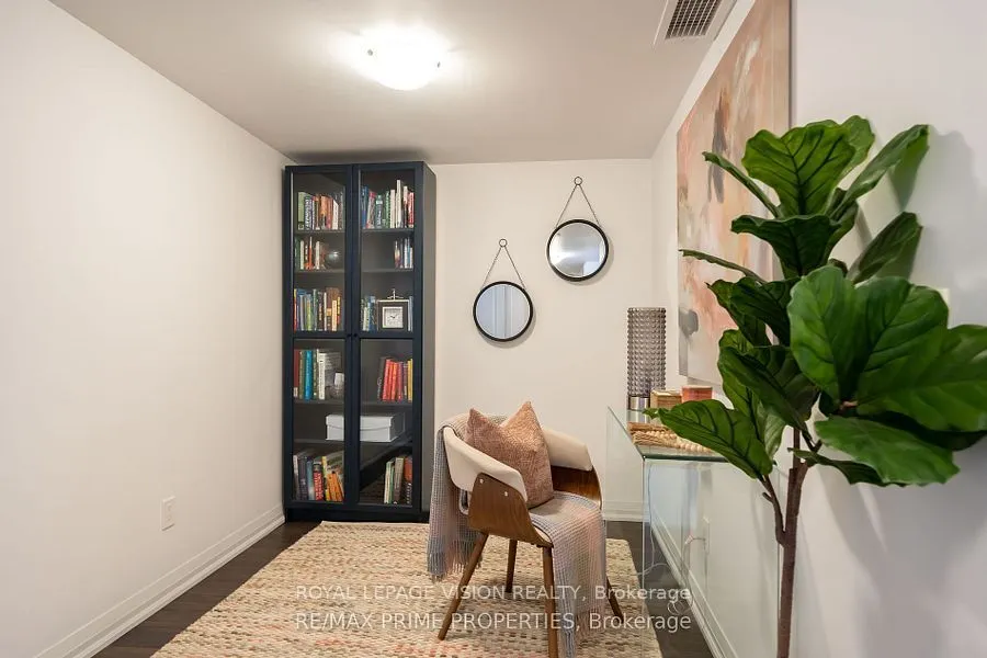 30 Meadowglen Place, #1904