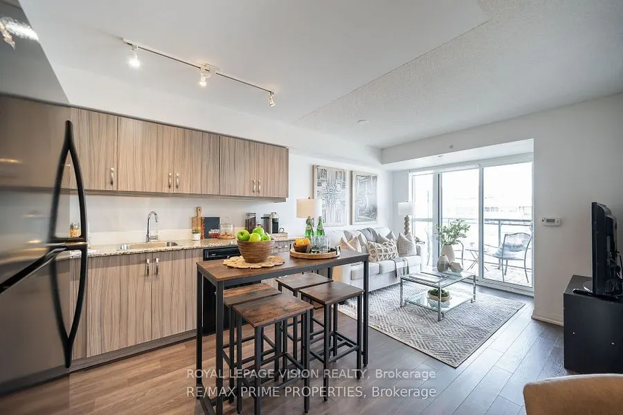 30 Meadowglen Place, #1904