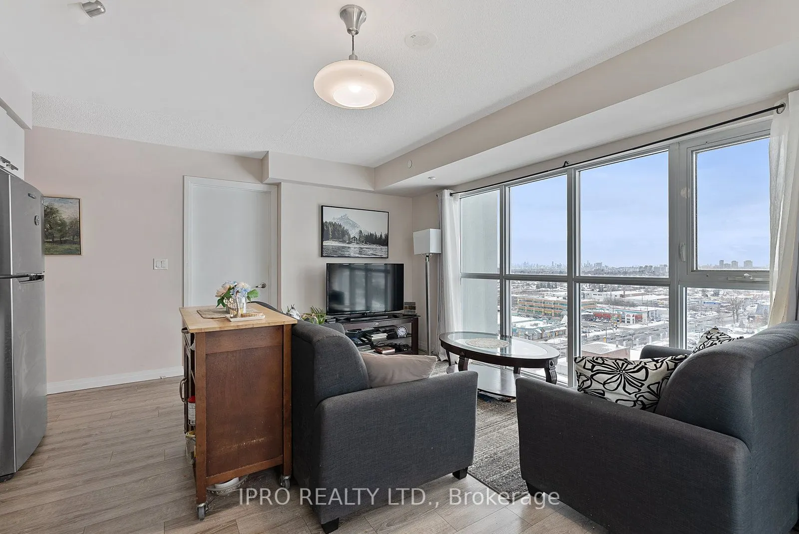 2150 Lawrence Avenue E, #1609
