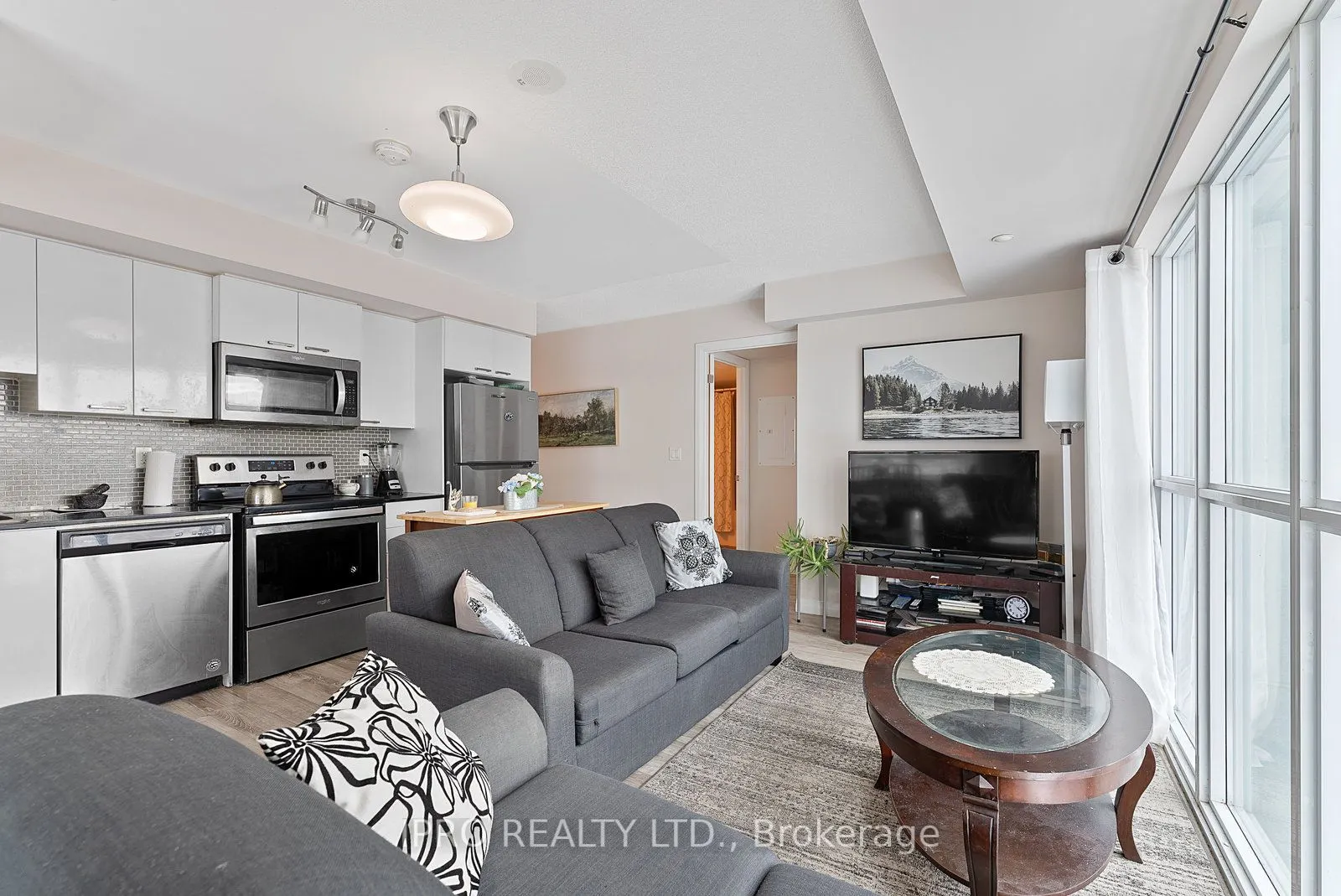 2150 Lawrence Avenue E, #1609