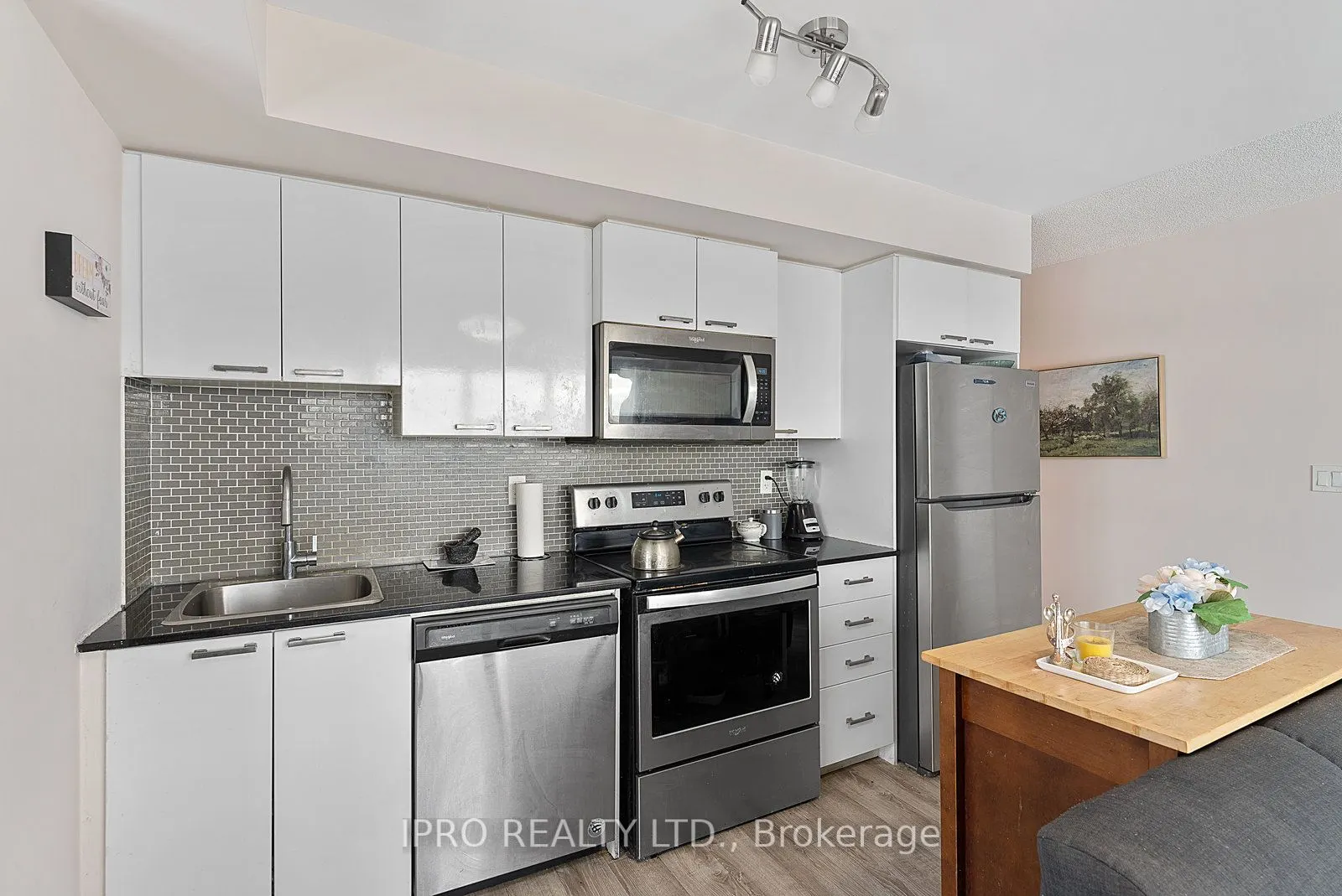 2150 Lawrence Avenue E, #1609