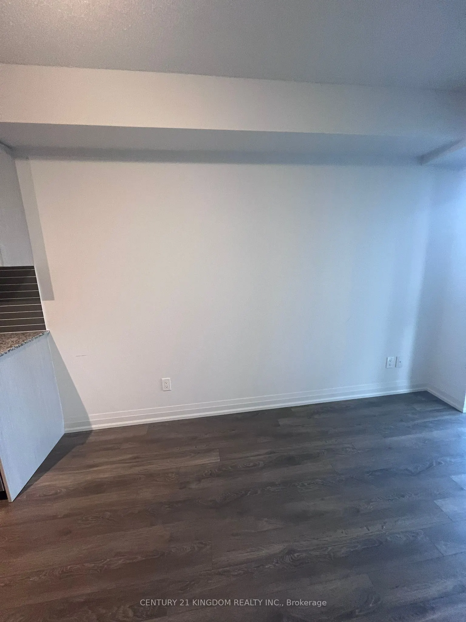 20 Meadowglen Place, #1003