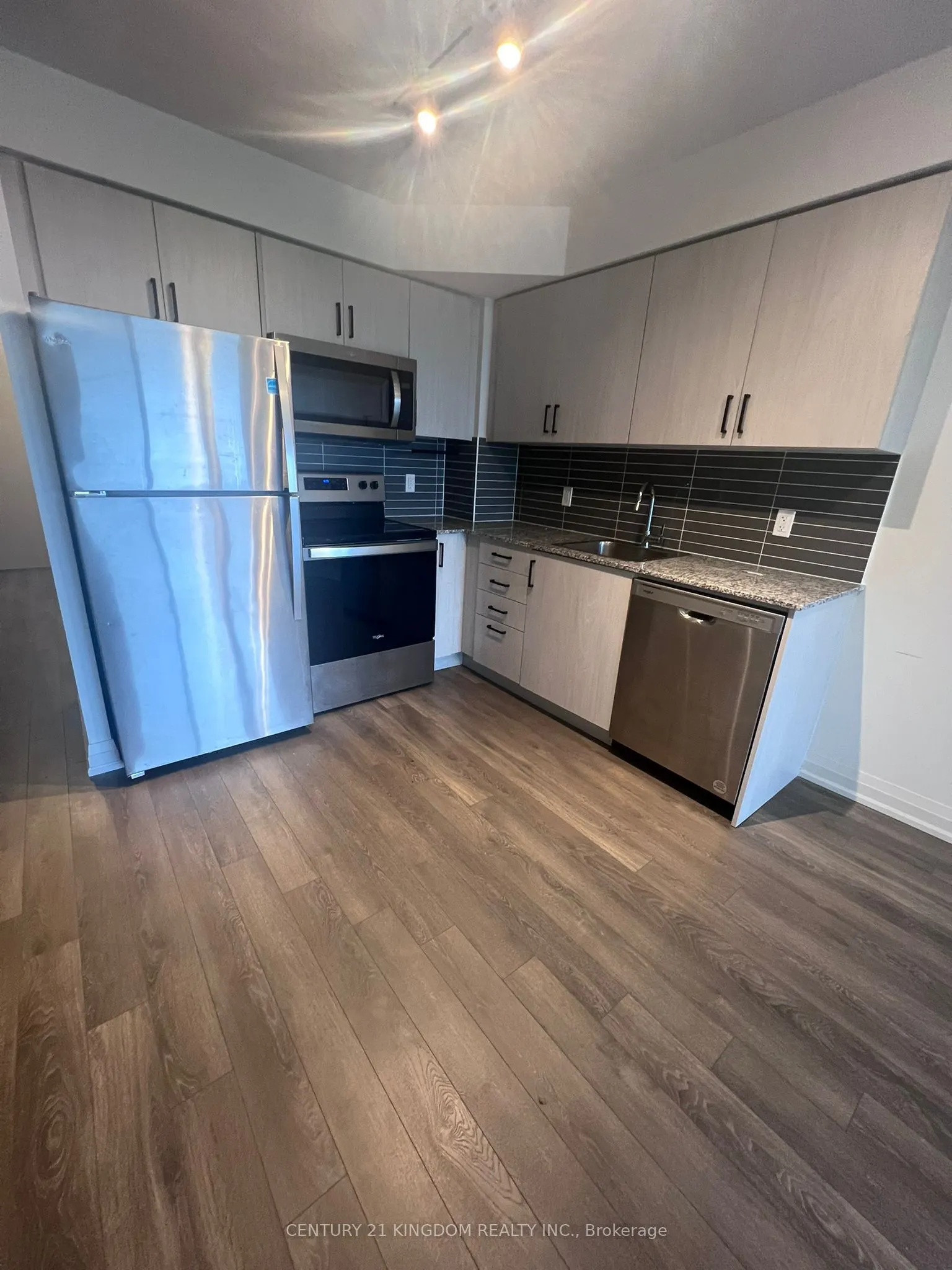 20 Meadowglen Place, #1003