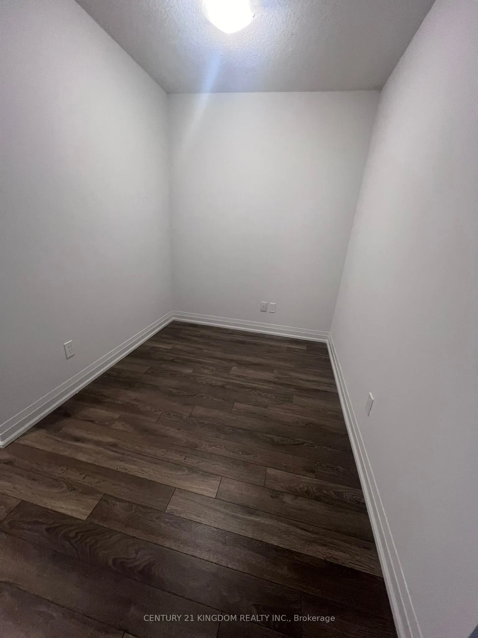 20 Meadowglen Place, #1003