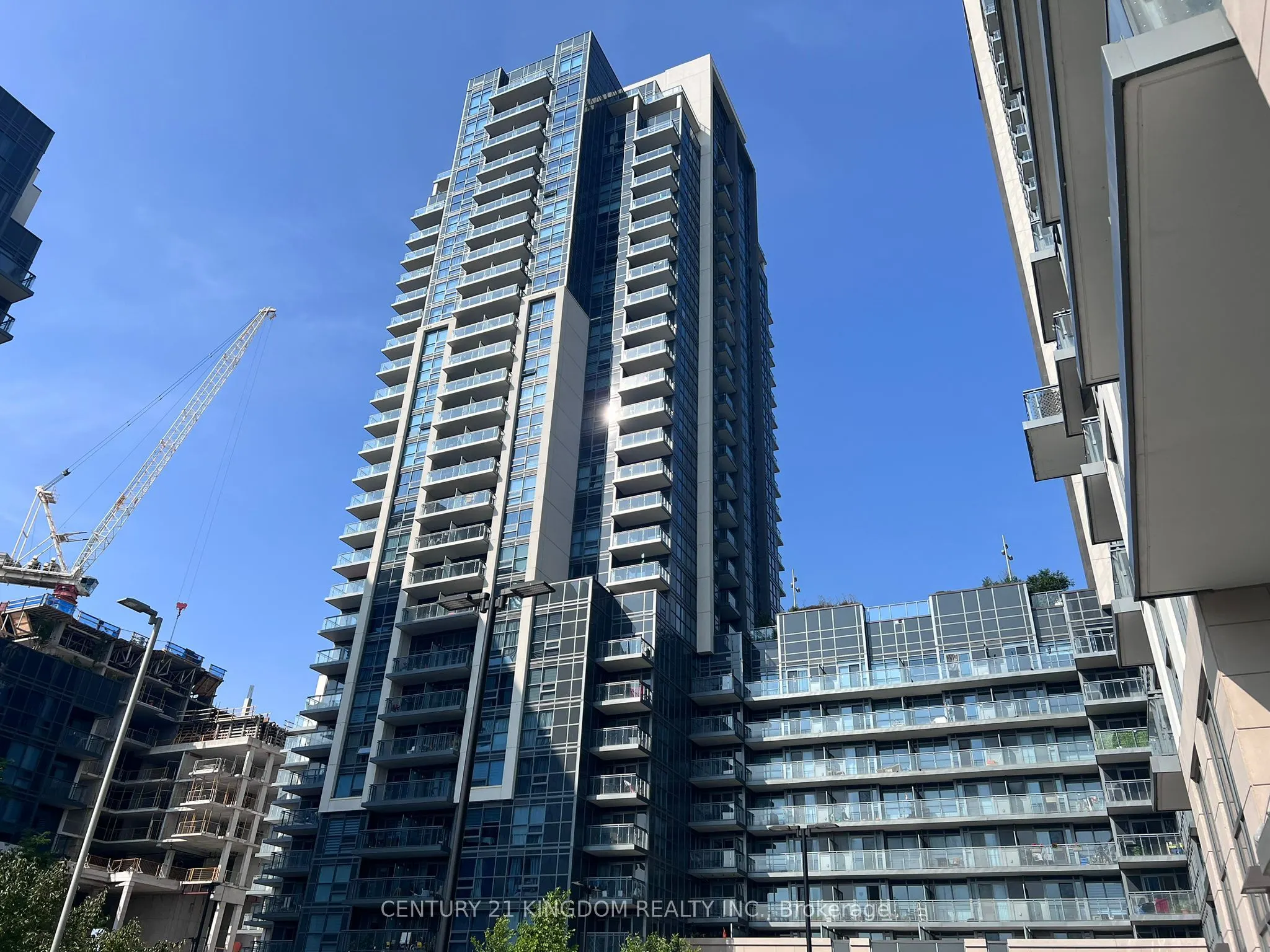 20 Meadowglen Place, #1003