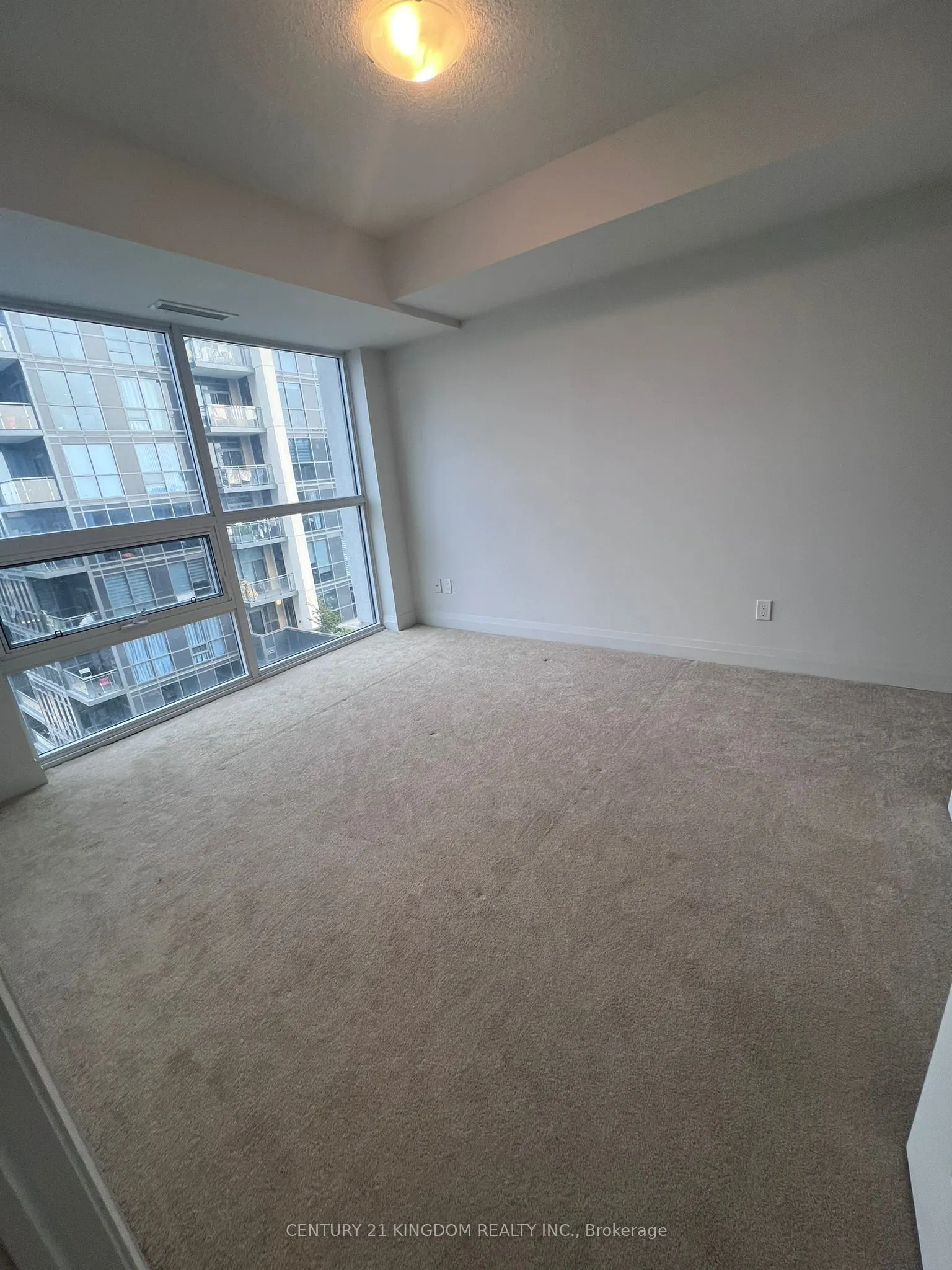 20 Meadowglen Place, #1003