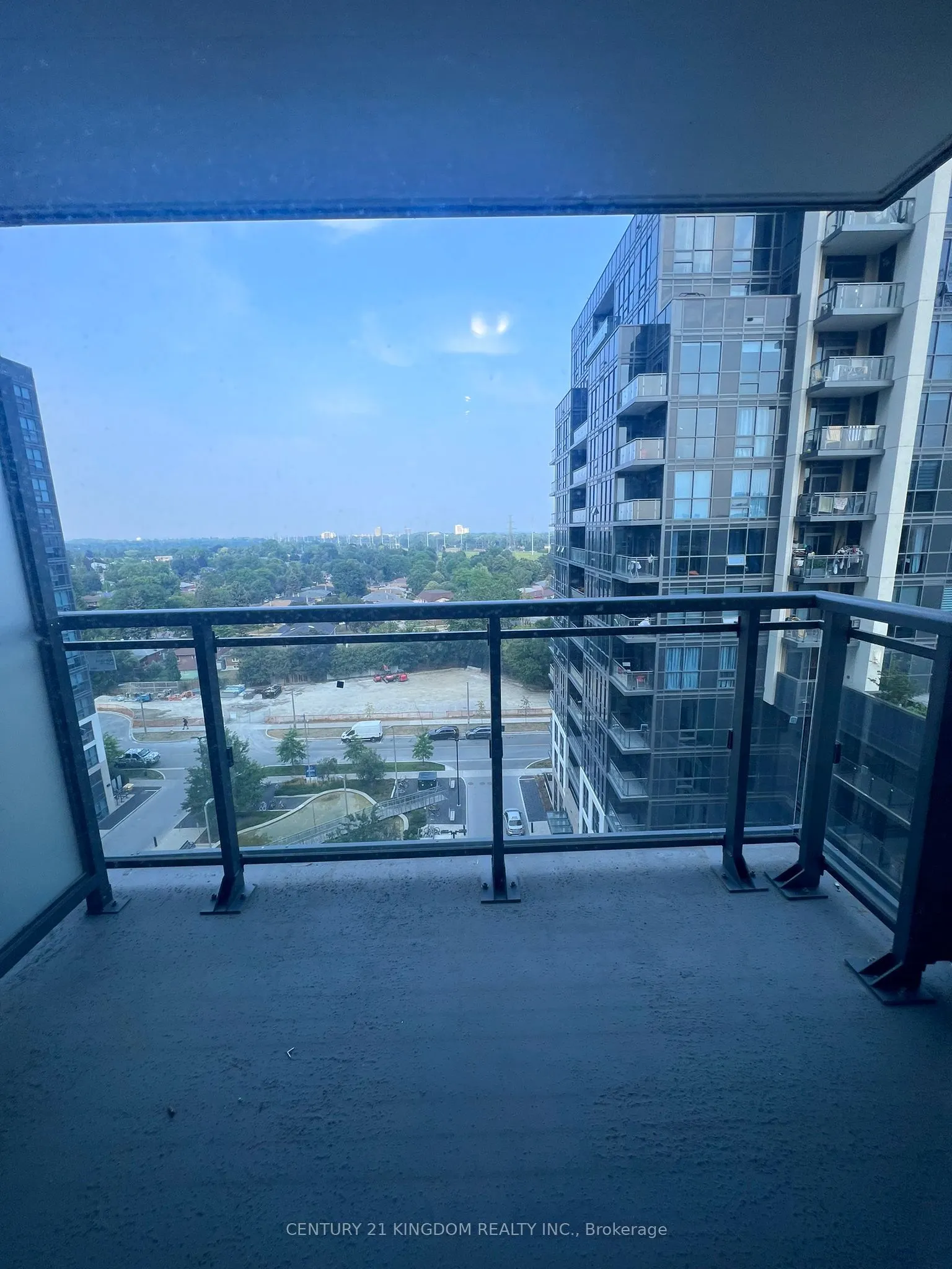 20 Meadowglen Place, #1003
