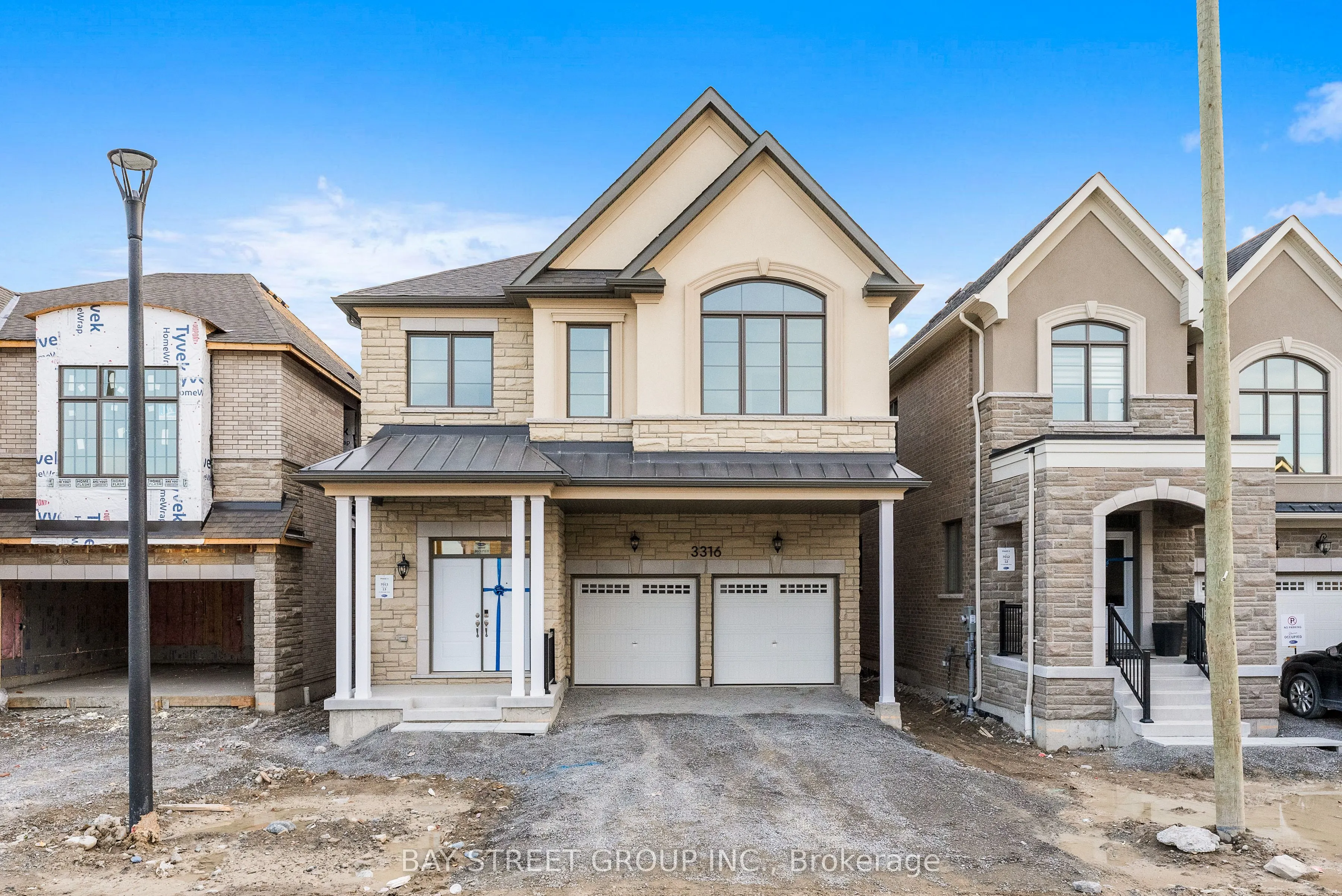 3316 Marchington Square
