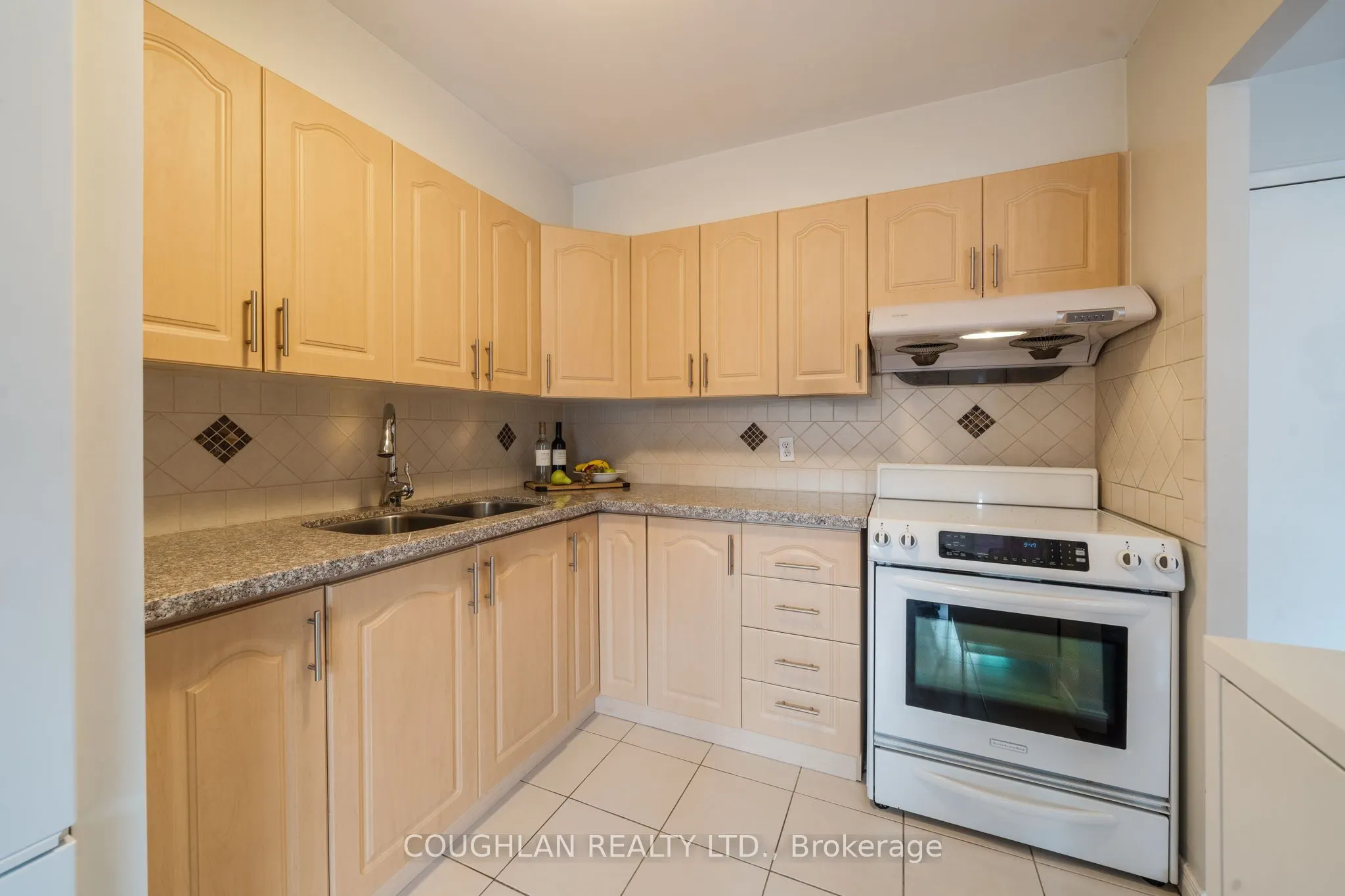 131 Taunton Road E, #407