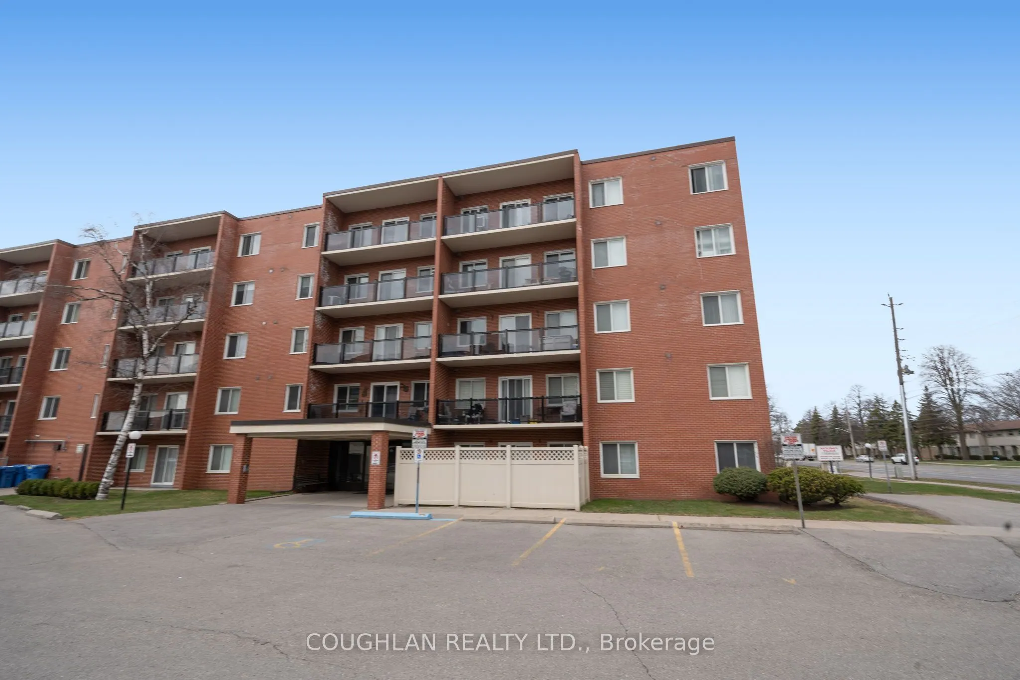 131 Taunton Road E, #407