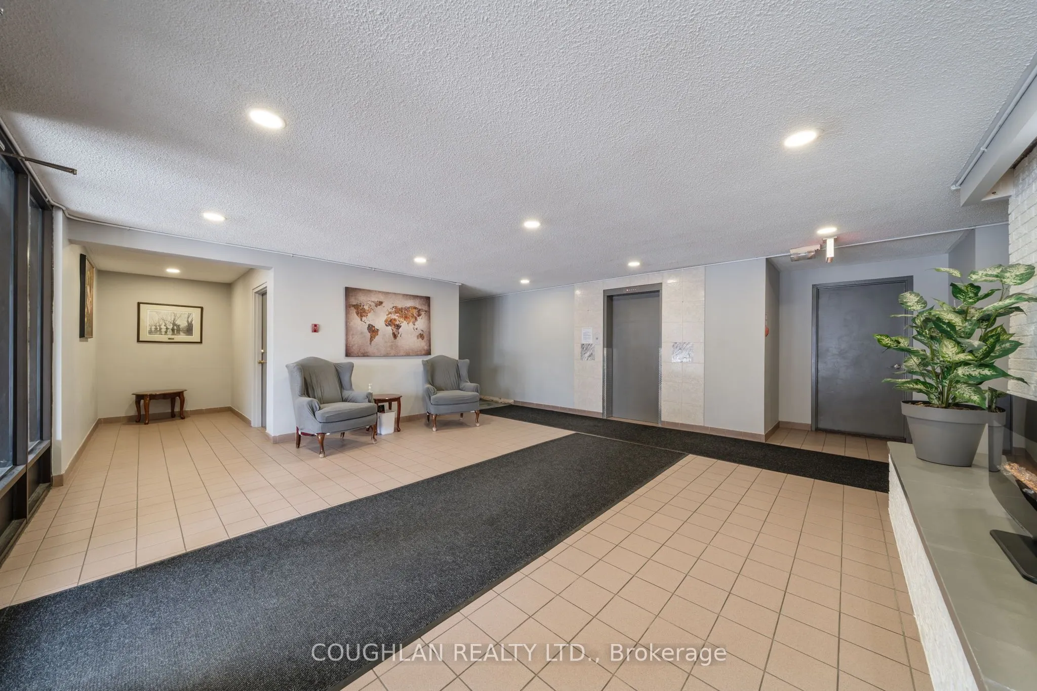 131 Taunton Road E, #407