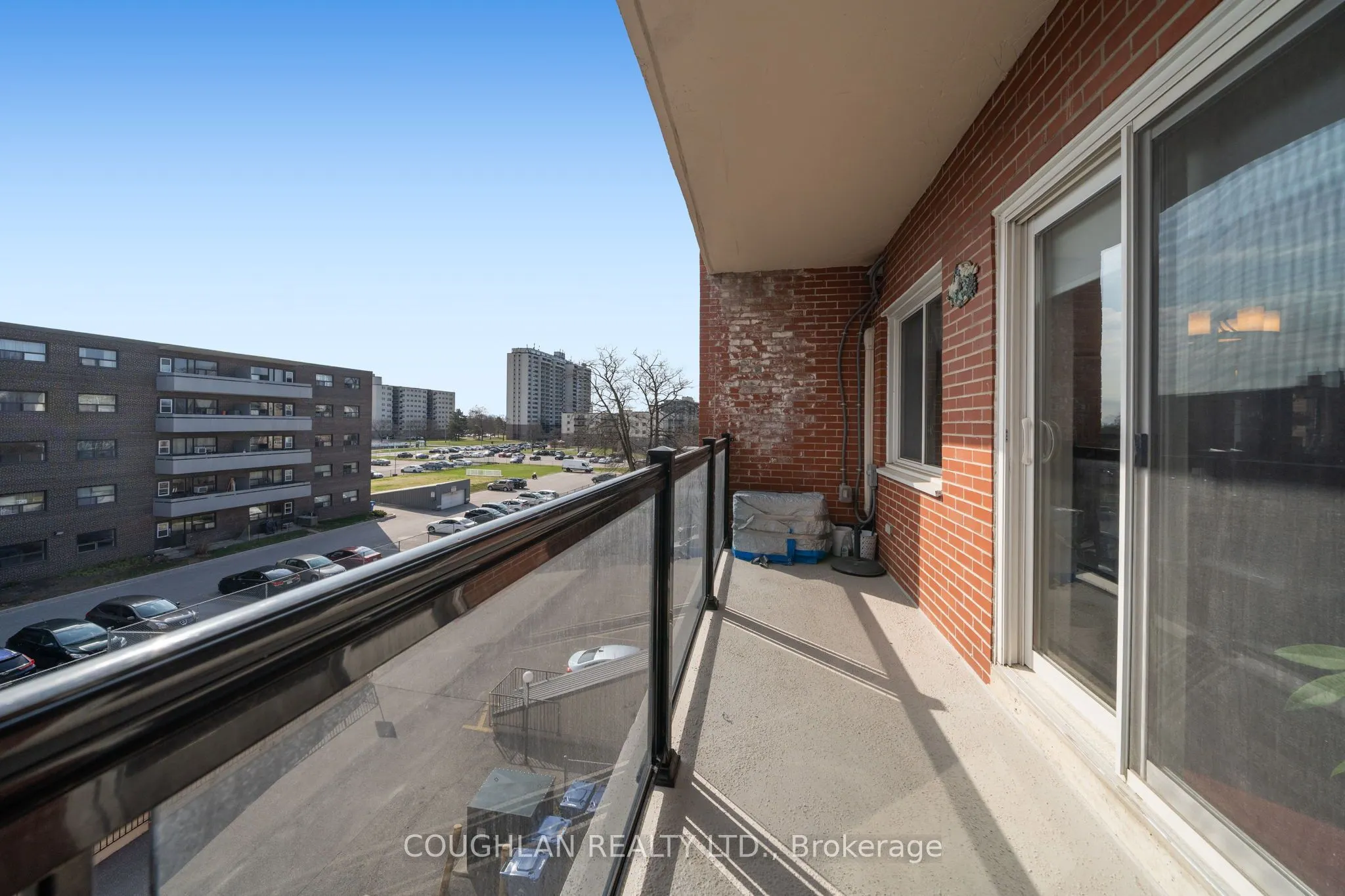 131 Taunton Road E, #407