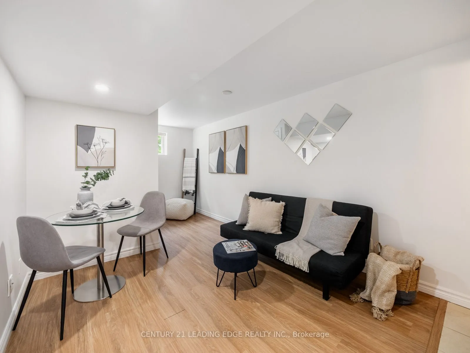2 Daventry Road