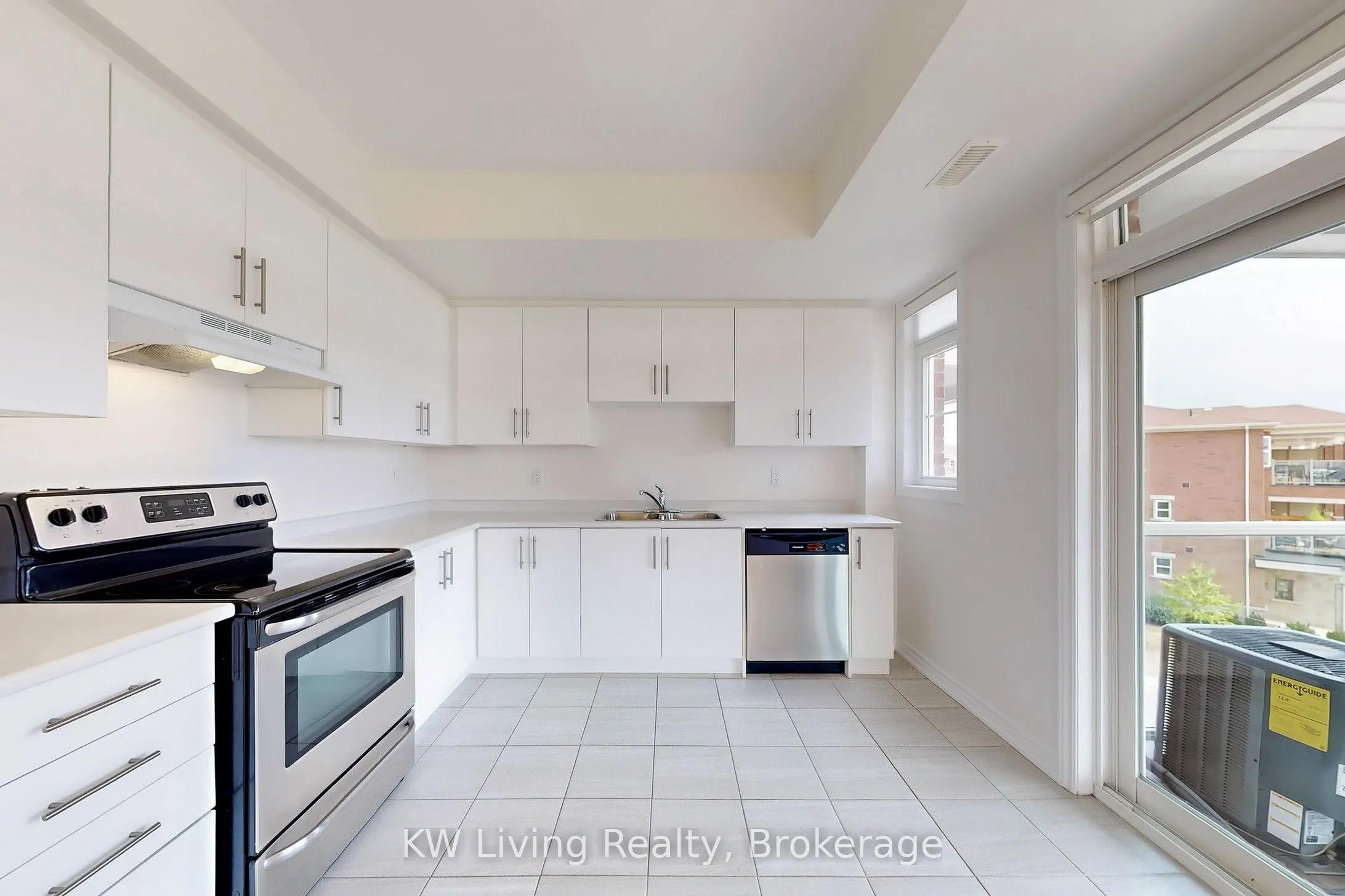 2540 William Jackson Drive, #102