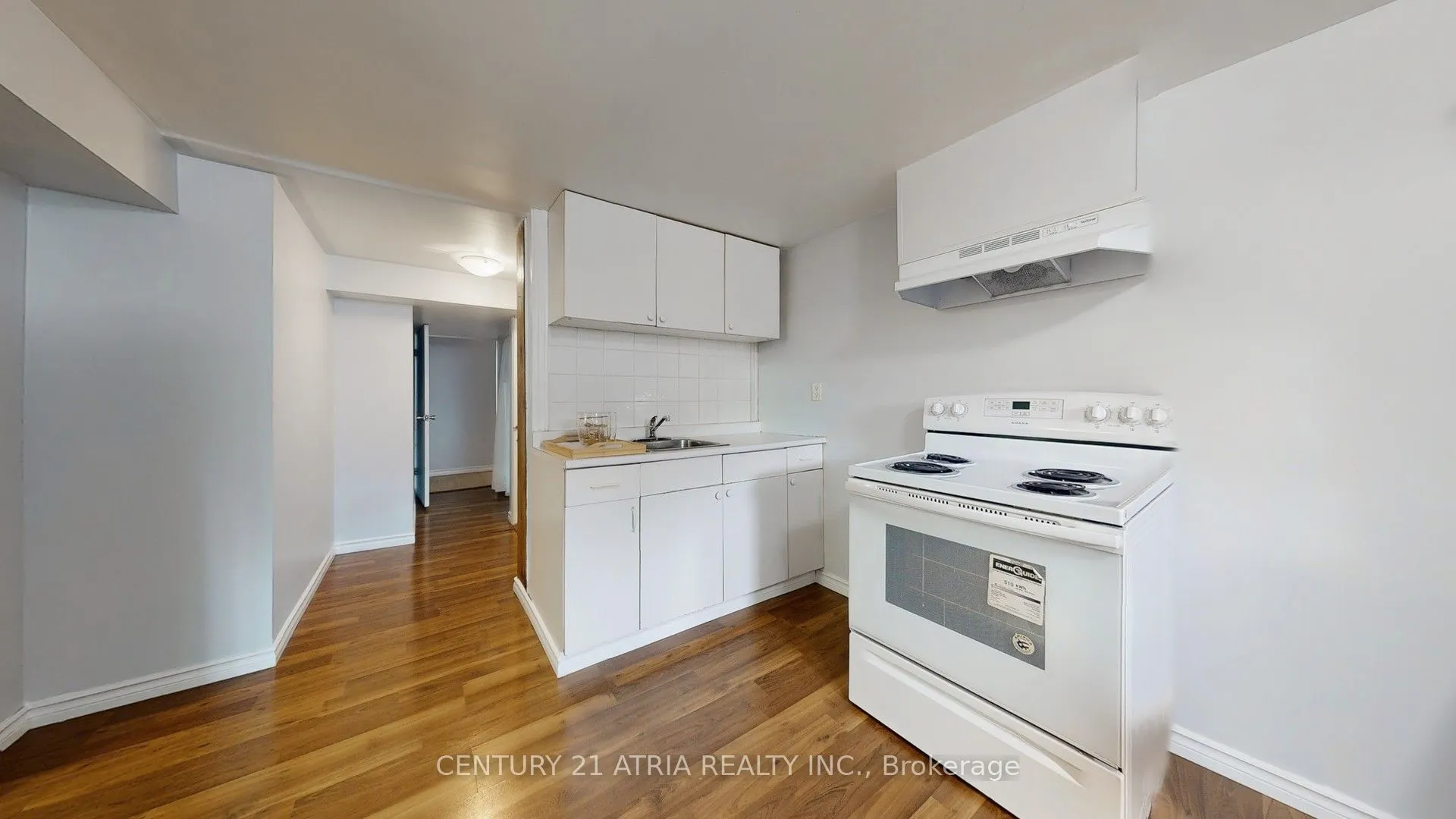 82 Clementine Square