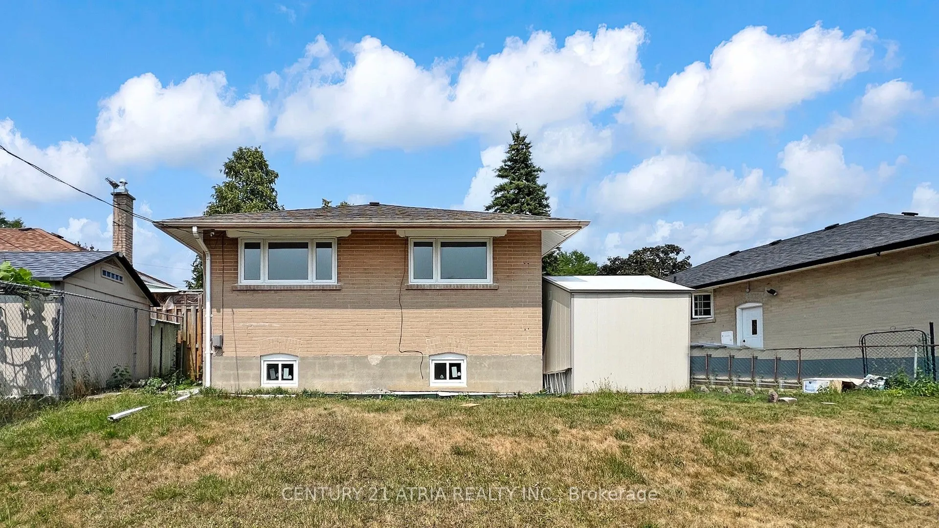 82 Clementine Square