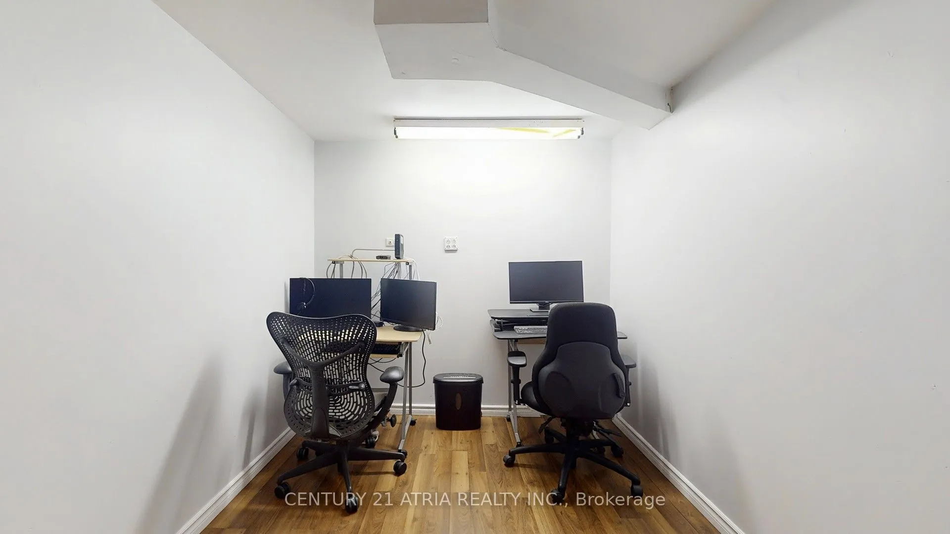 82 Clementine Square